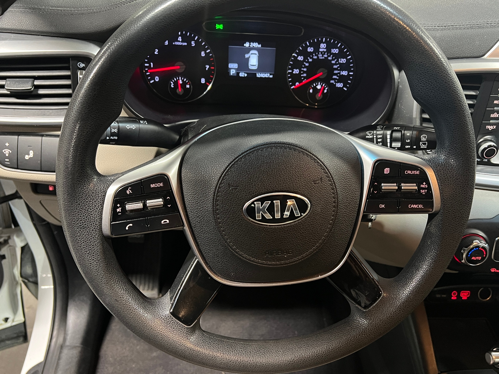 Thumbnail: 2019 Kia Sorento - 5