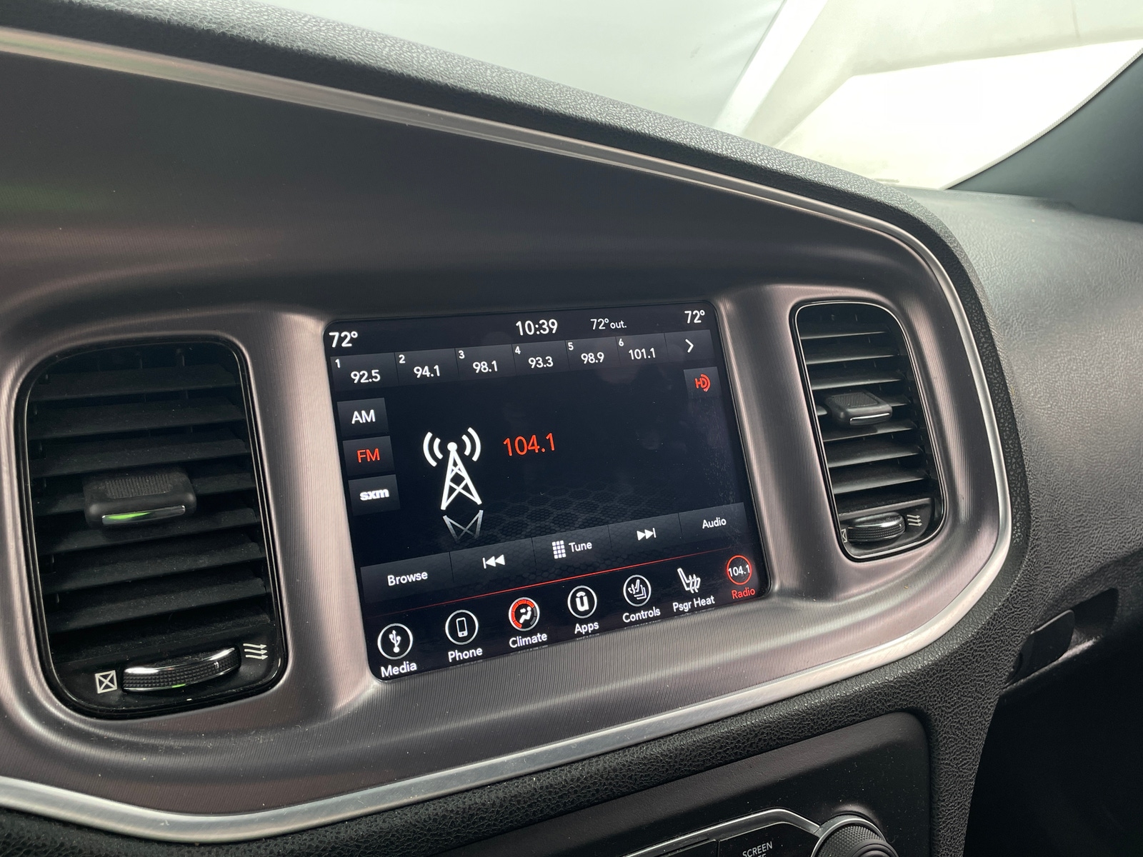 Thumbnail: 2019 Dodge Charger - 4