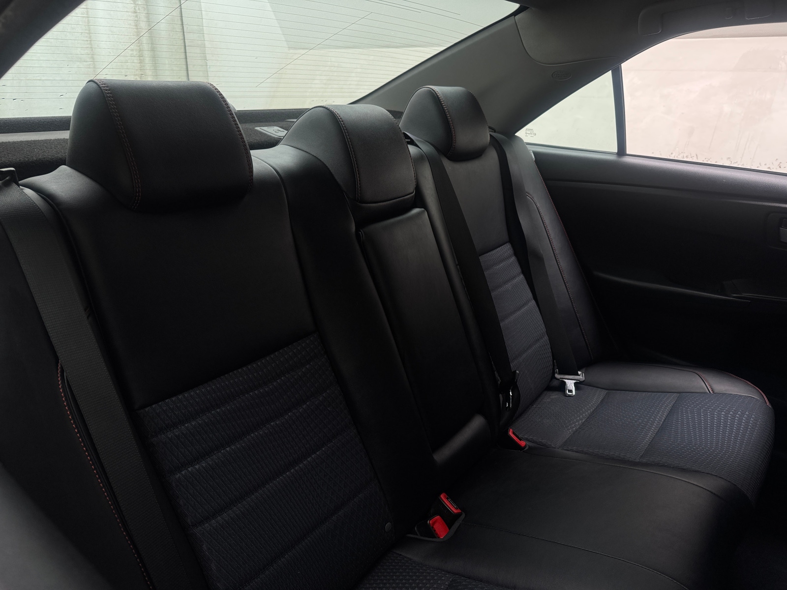 Thumbnail: 2015 Toyota Camry - 6