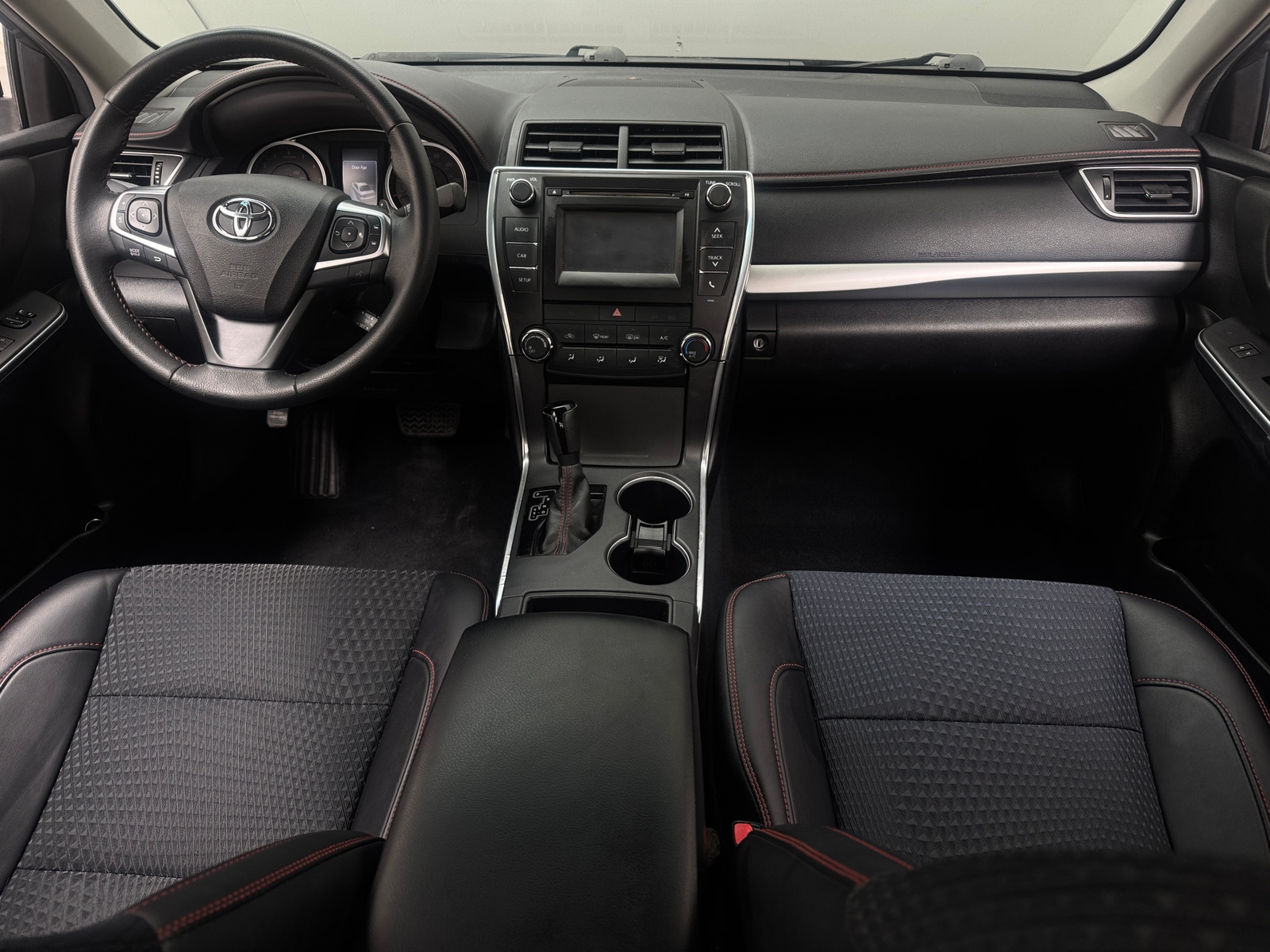 Thumbnail: 2015 Toyota Camry - 3