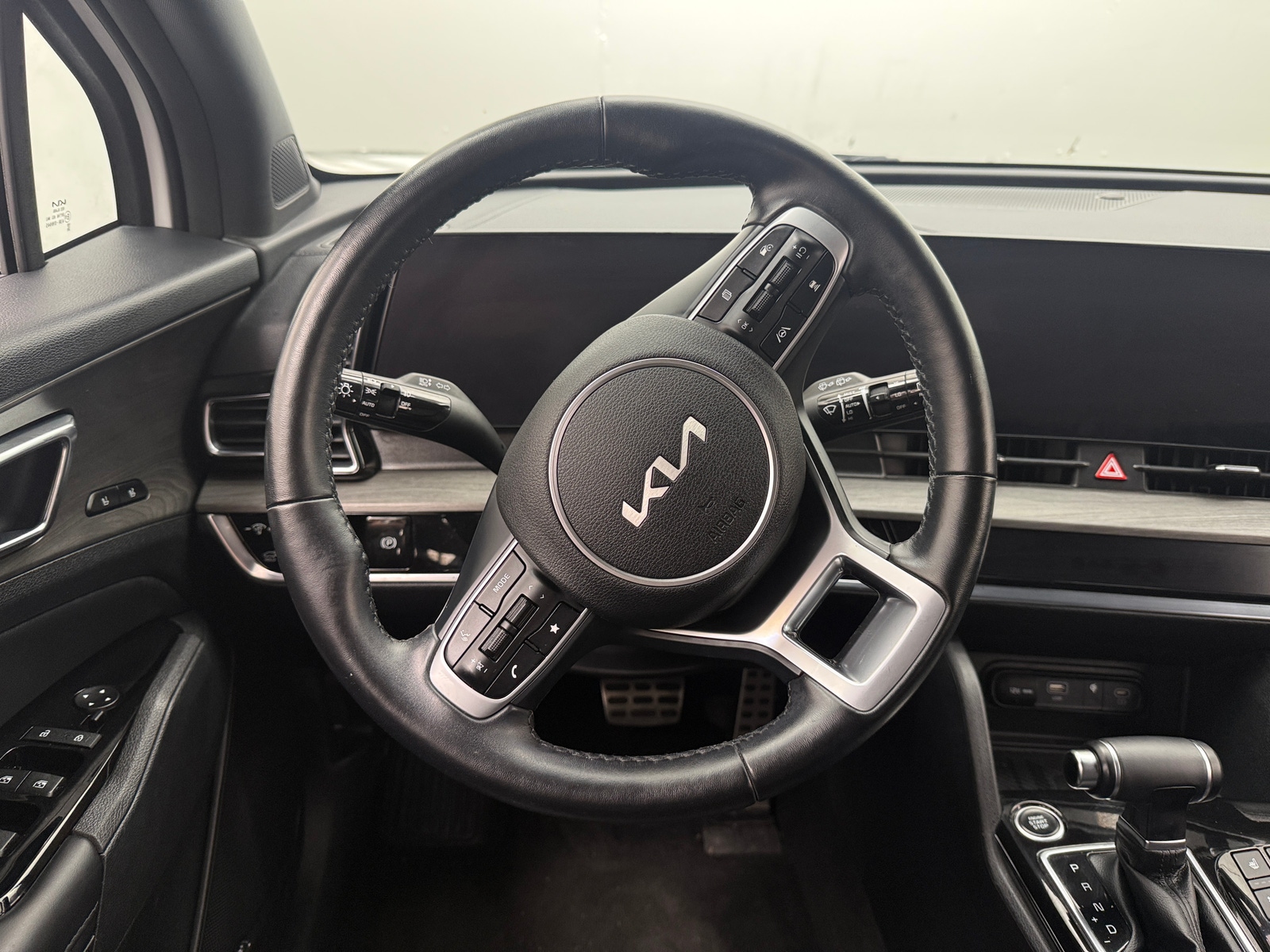 Thumbnail: 2023 Kia Sportage - 4
