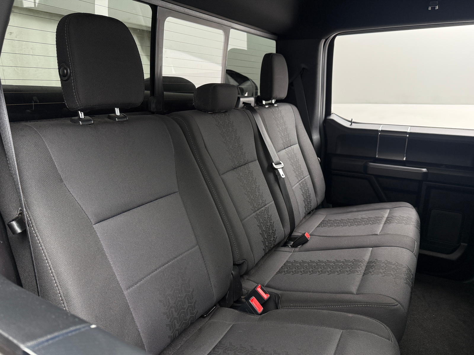 Thumbnail: 2019 Ford Econoline - 6