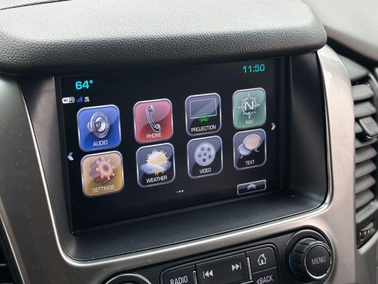 Thumbnail: 2018 Chevrolet Tahoe - 3