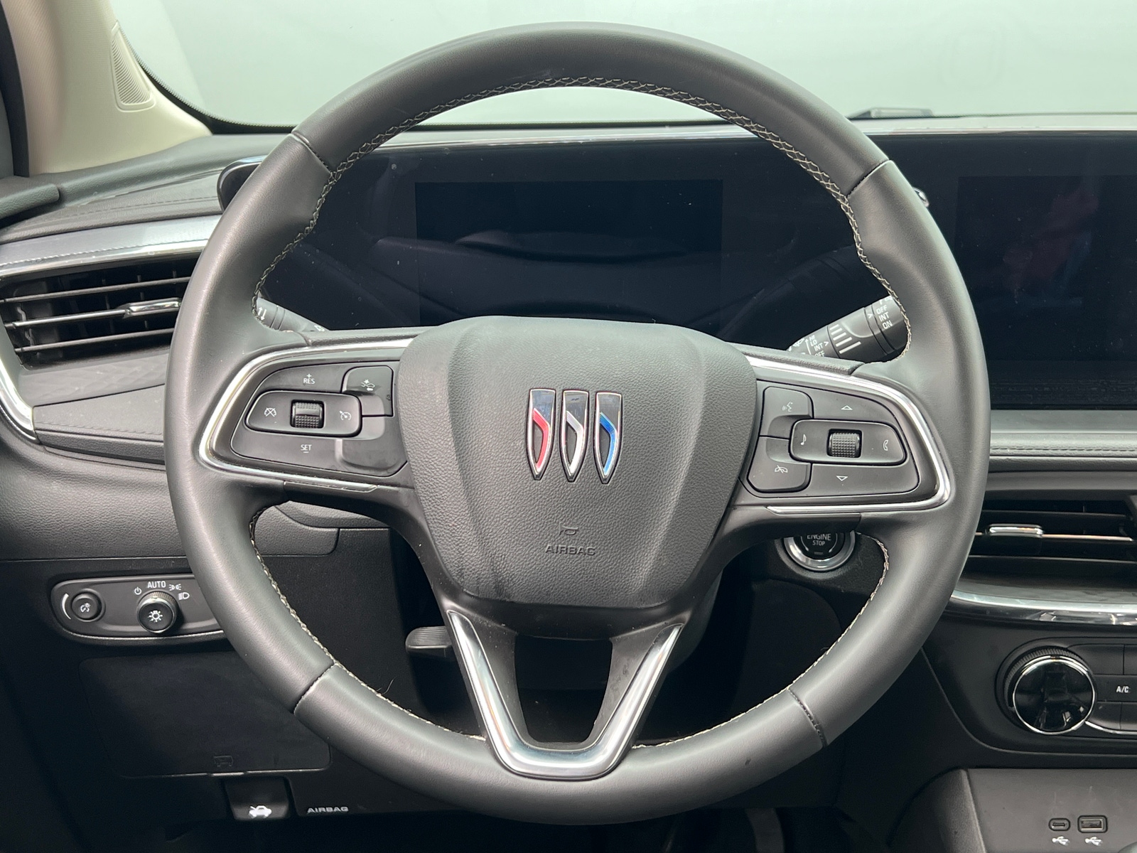 Thumbnail: 2025 Buick Encore GX - 4