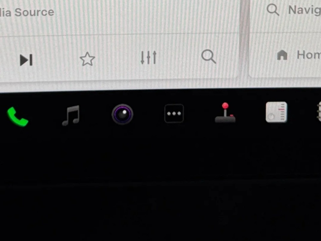 Thumbnail: 2023 Tesla Model Y - 3