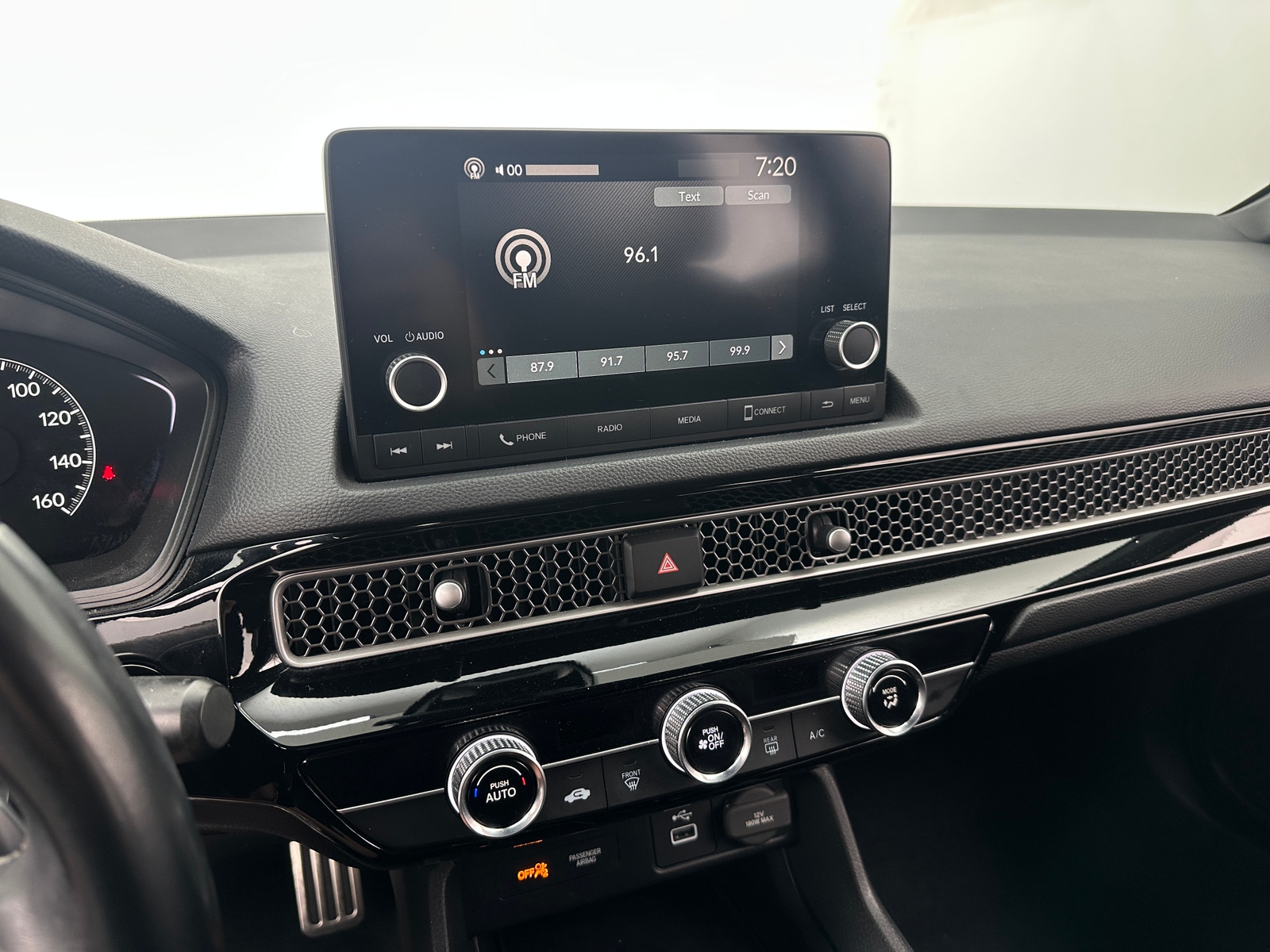 Thumbnail: 2022 Honda Civic - 4