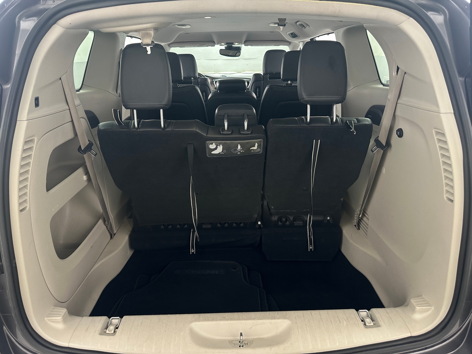 Thumbnail: 2017 Chrysler Pacifica - 6