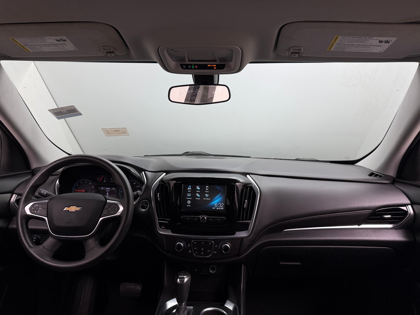 Thumbnail: 2018 Chevrolet Traverse - 3