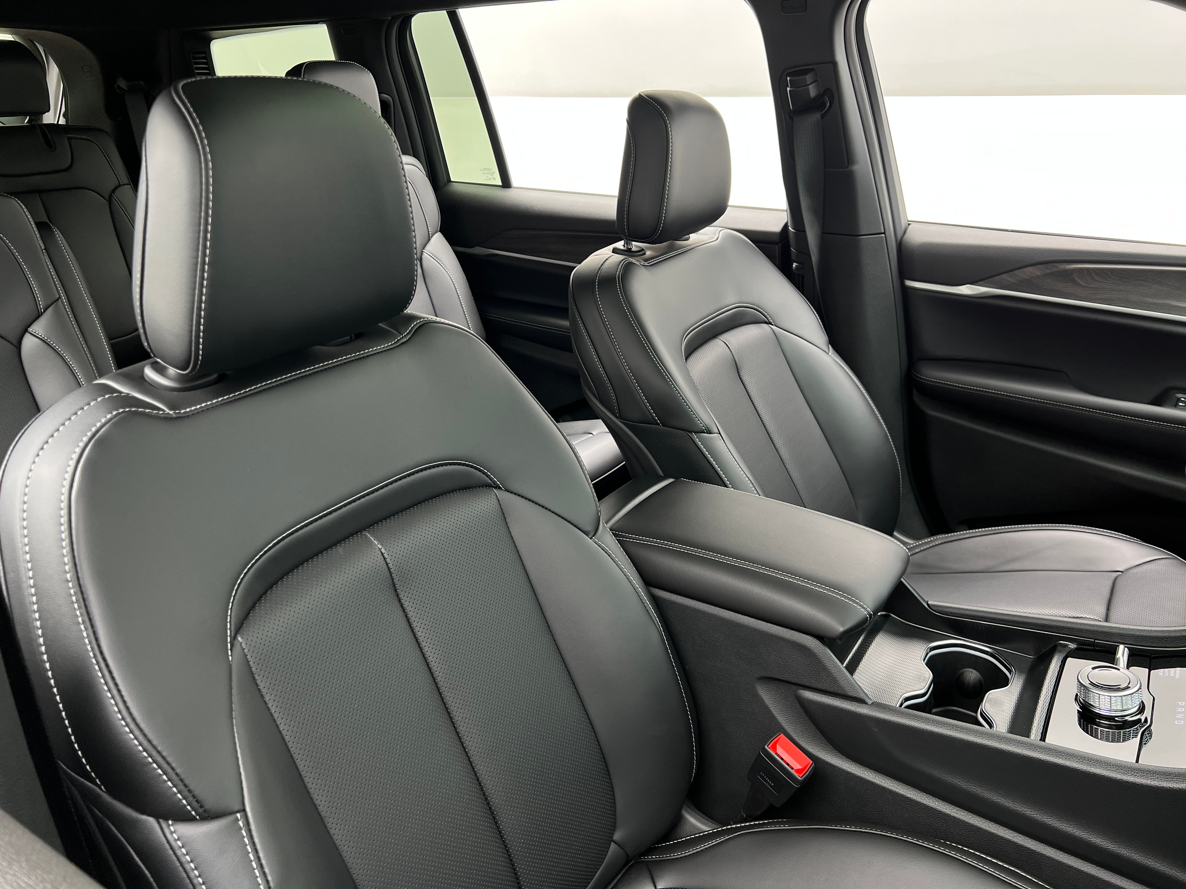 2026 Jeep Grand Cherokee L Limited 4x4's photo