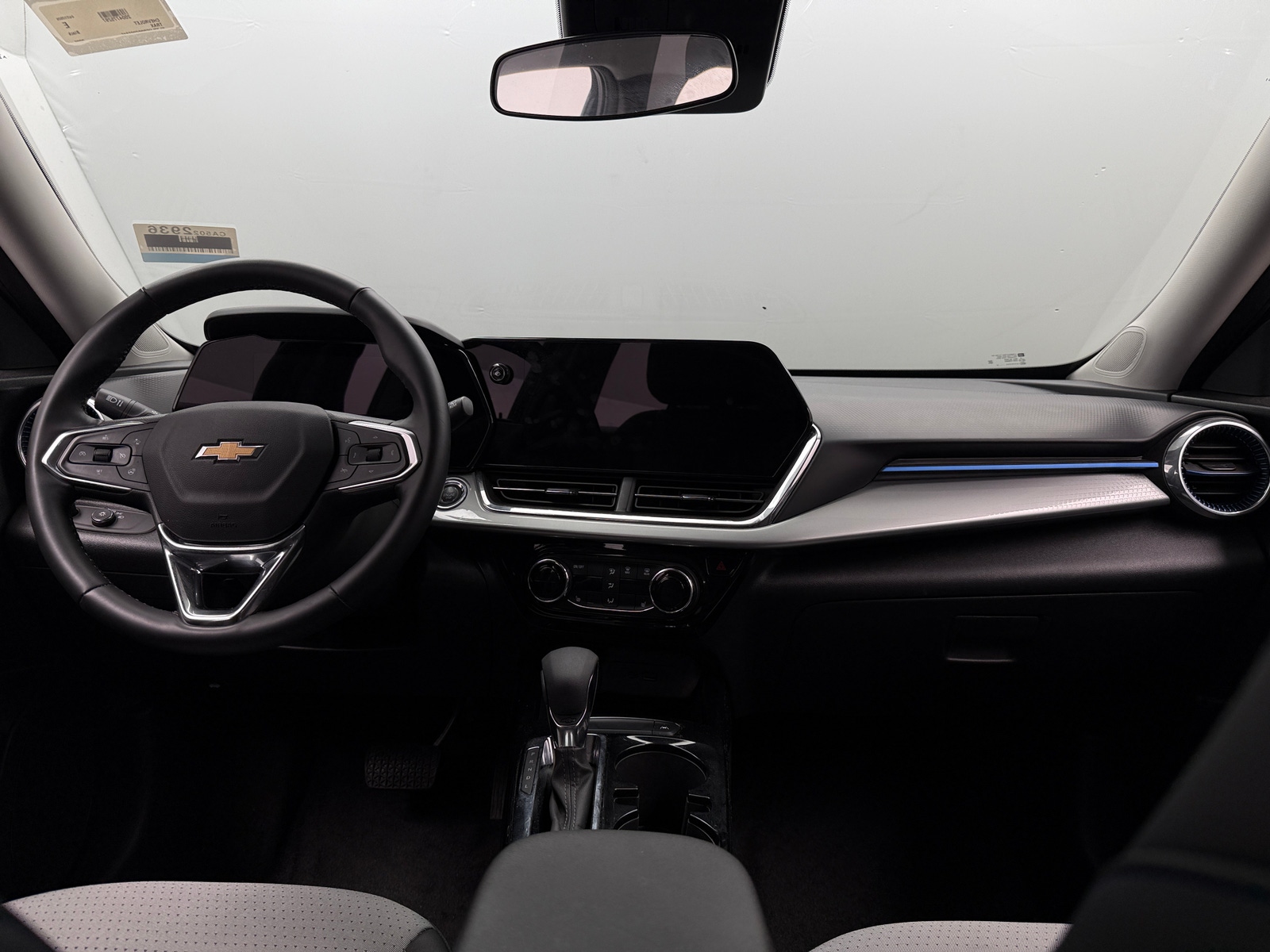 Thumbnail: 2025 Chevrolet Trax - 3