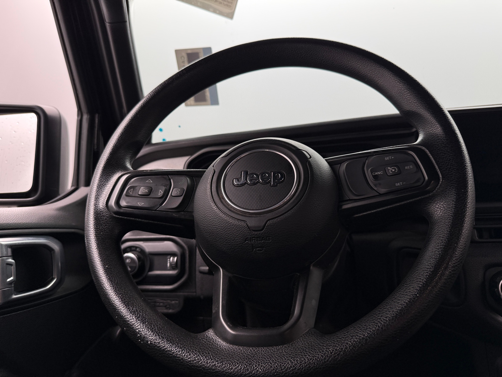Thumbnail: 2024 Jeep Gladiator - 5