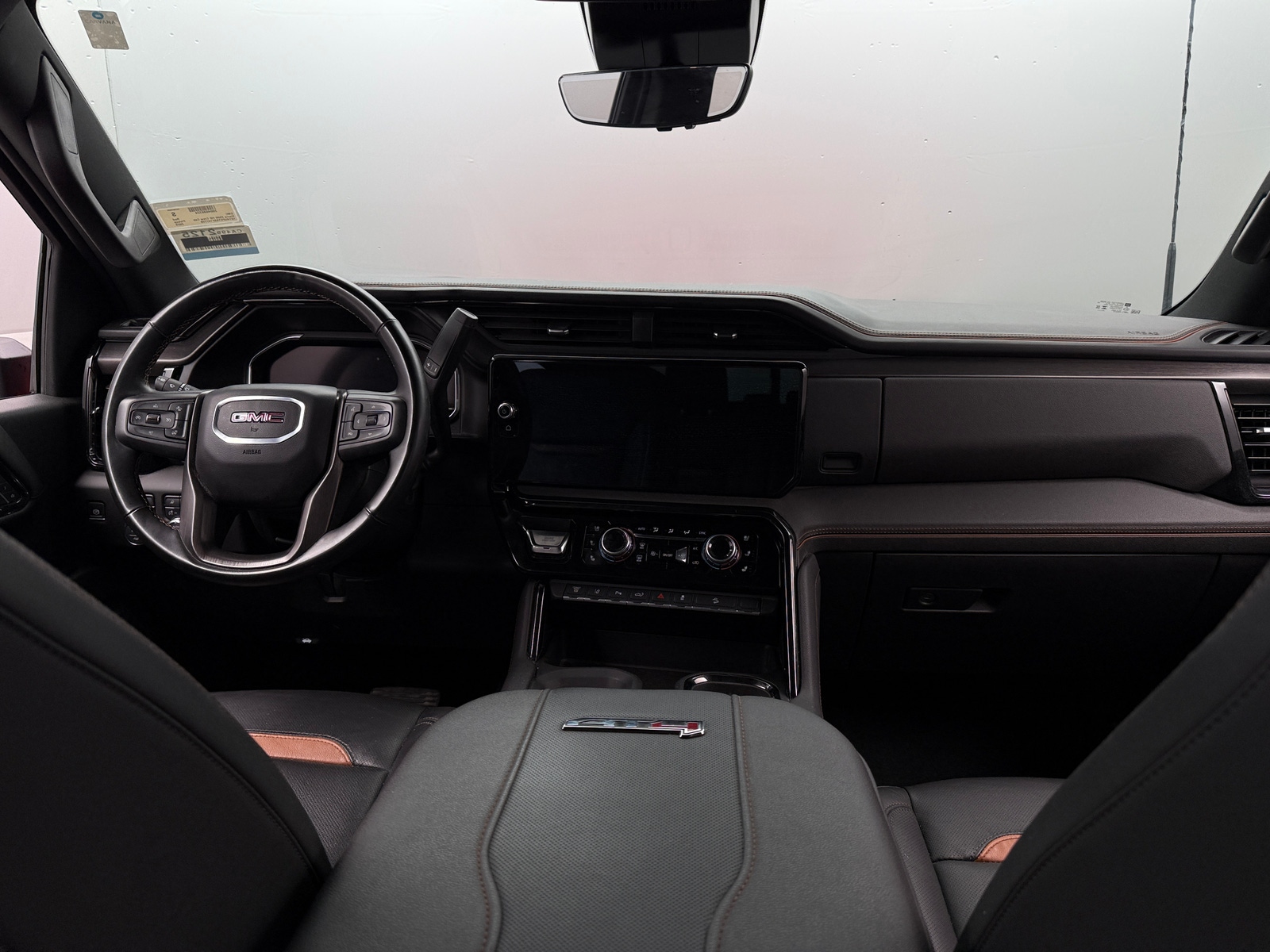 Thumbnail: 2025 GMC Sierra 2500 - 2