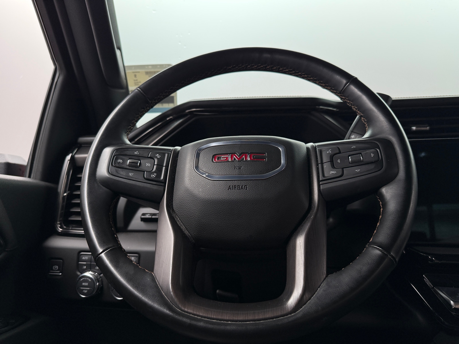 Thumbnail: 2025 GMC Sierra 2500 - 4