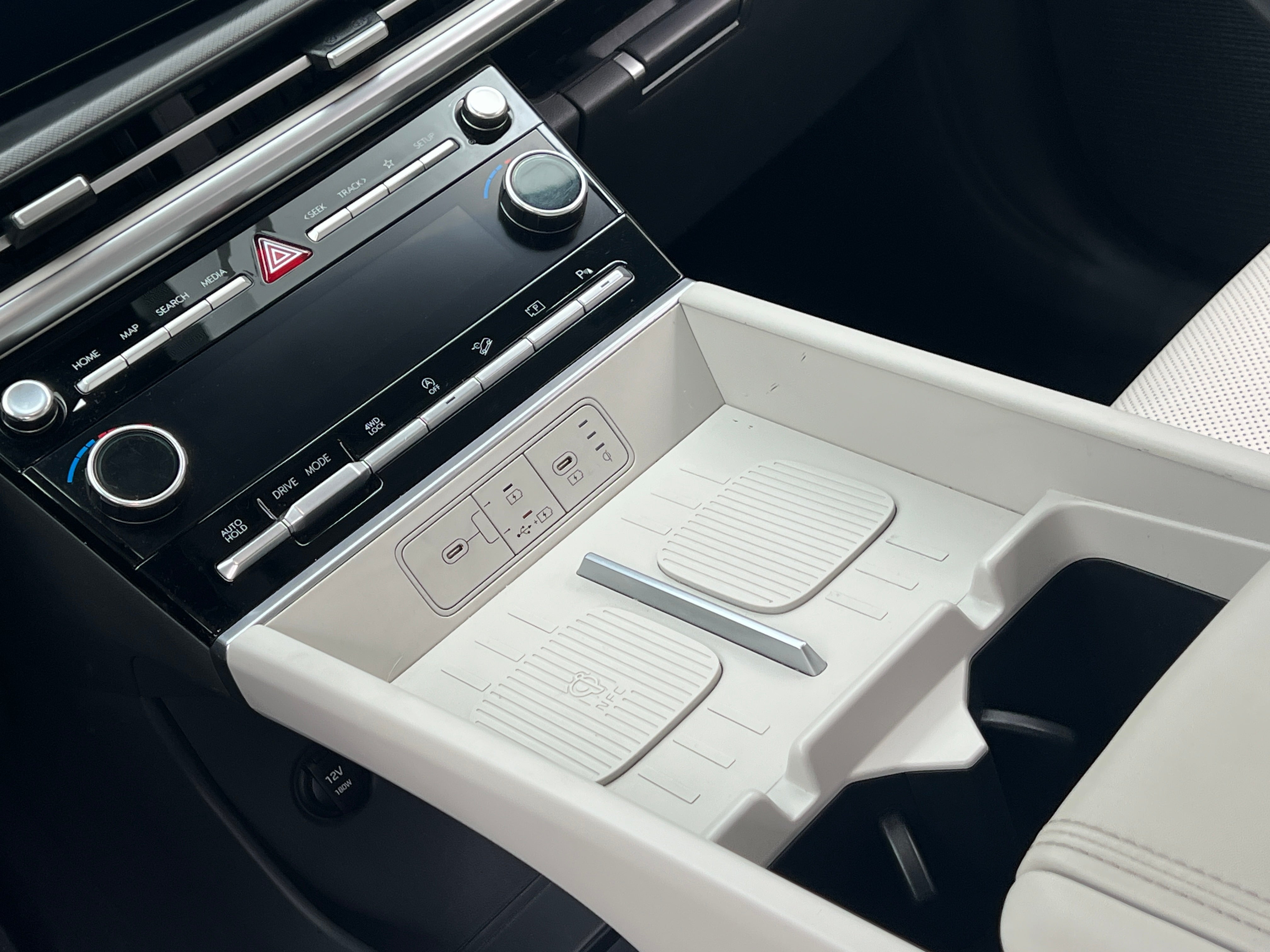 2025 Hyundai Santa Fe SEL - Photo 8