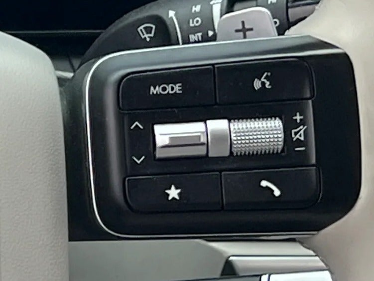 2025 Hyundai Santa Fe SEL - Photo 11