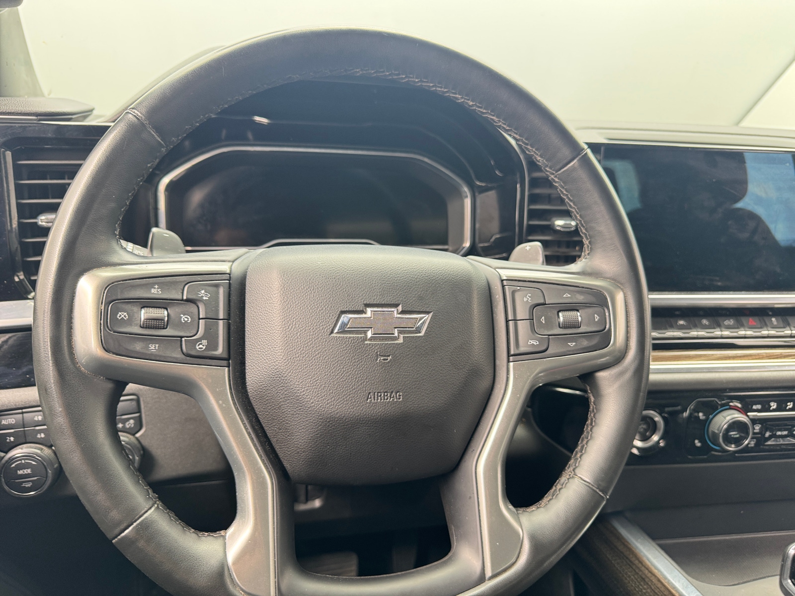 Thumbnail: 2023 Chevrolet Silverado 1500 - 5