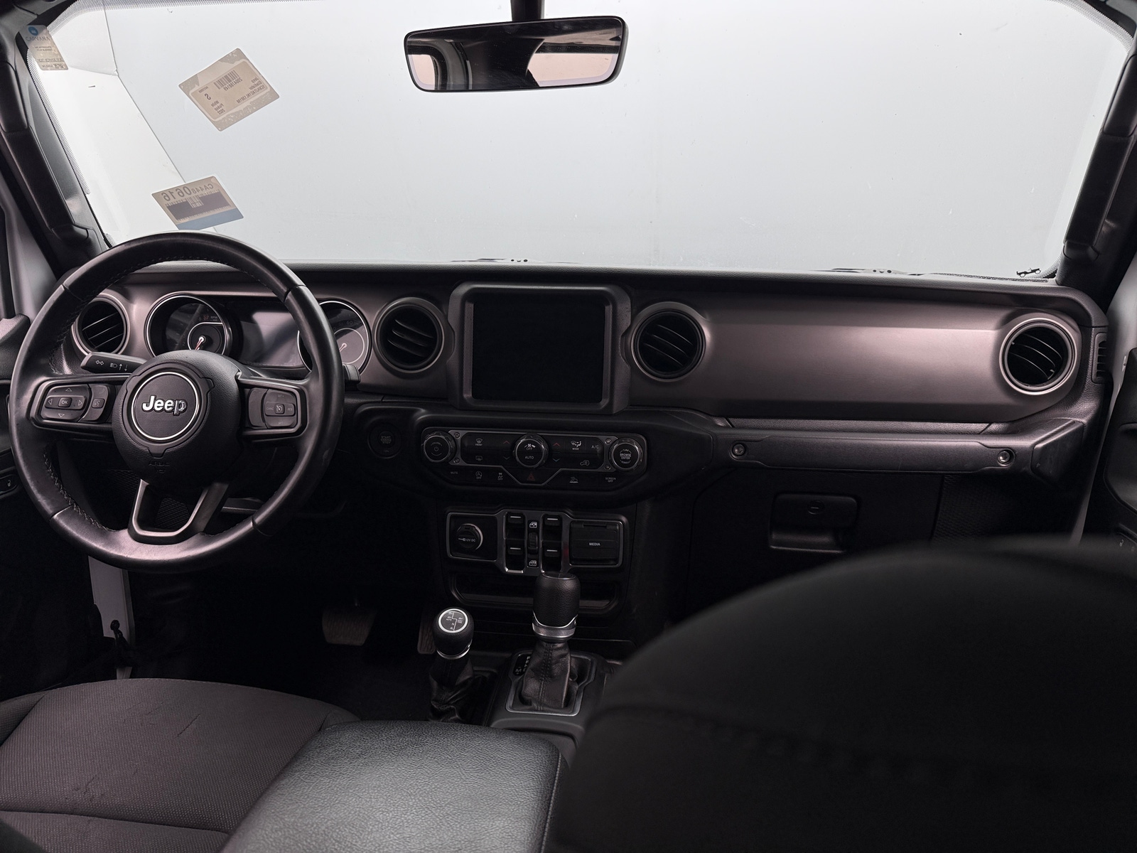 Thumbnail: 2022 Jeep Gladiator - 3