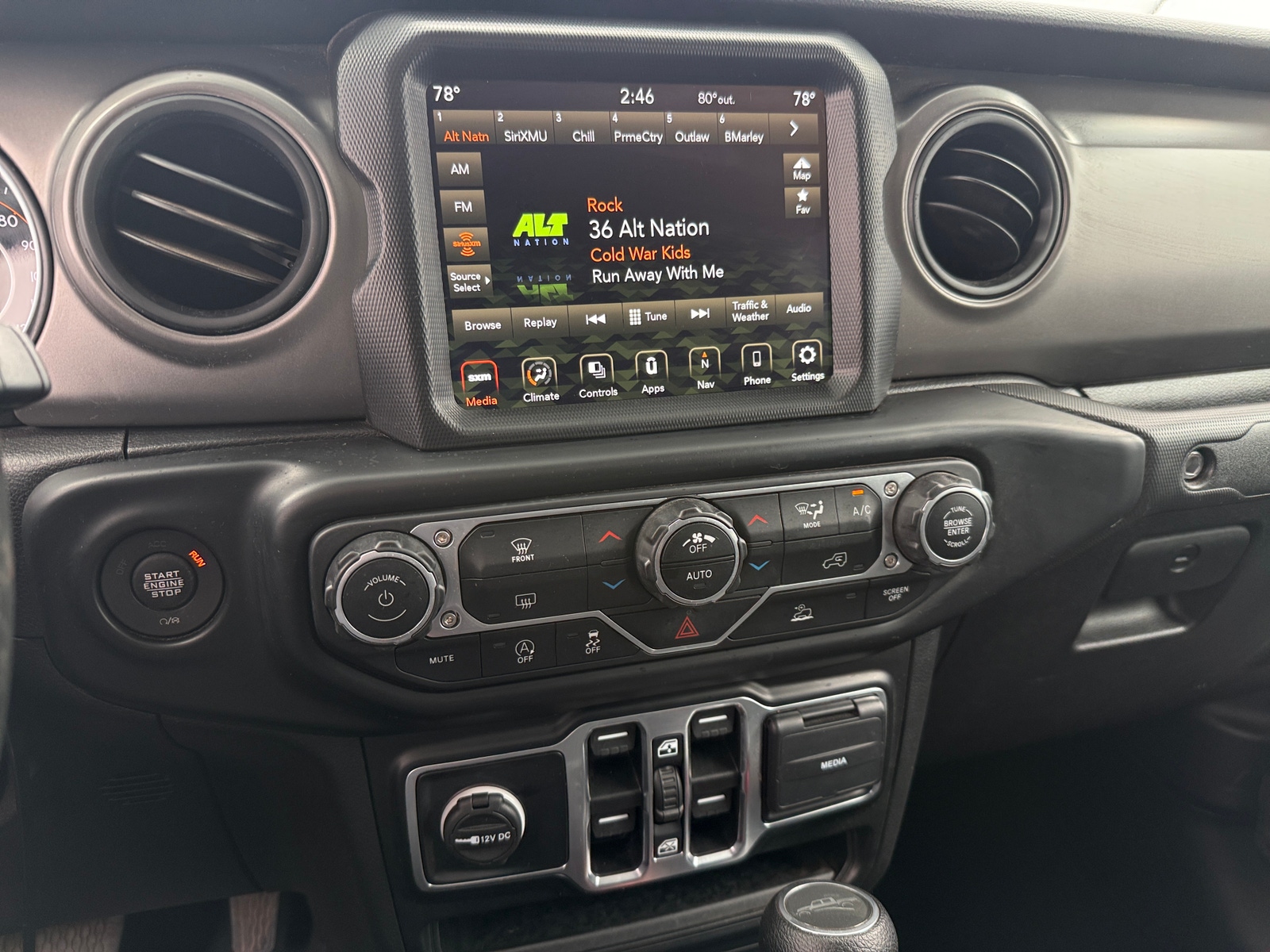 Thumbnail: 2022 Jeep Gladiator - 4