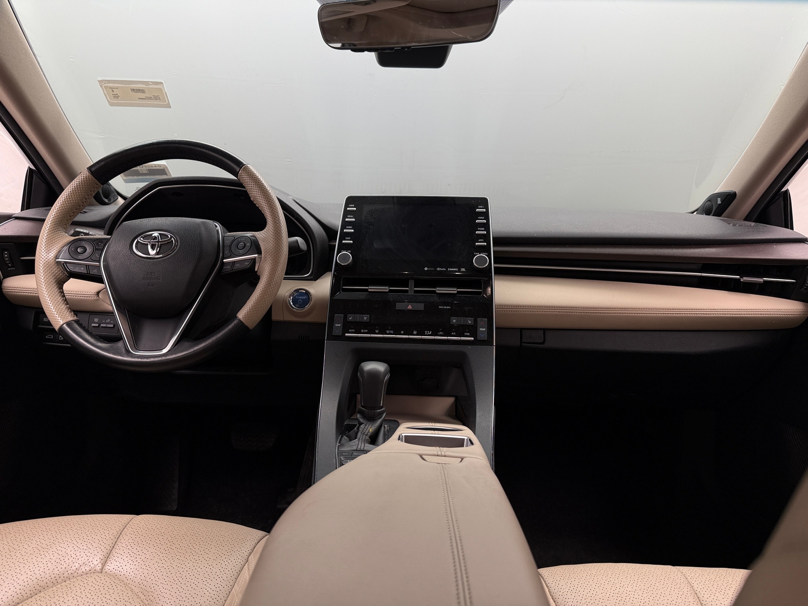 Thumbnail: 2019 Toyota Avalon - 3