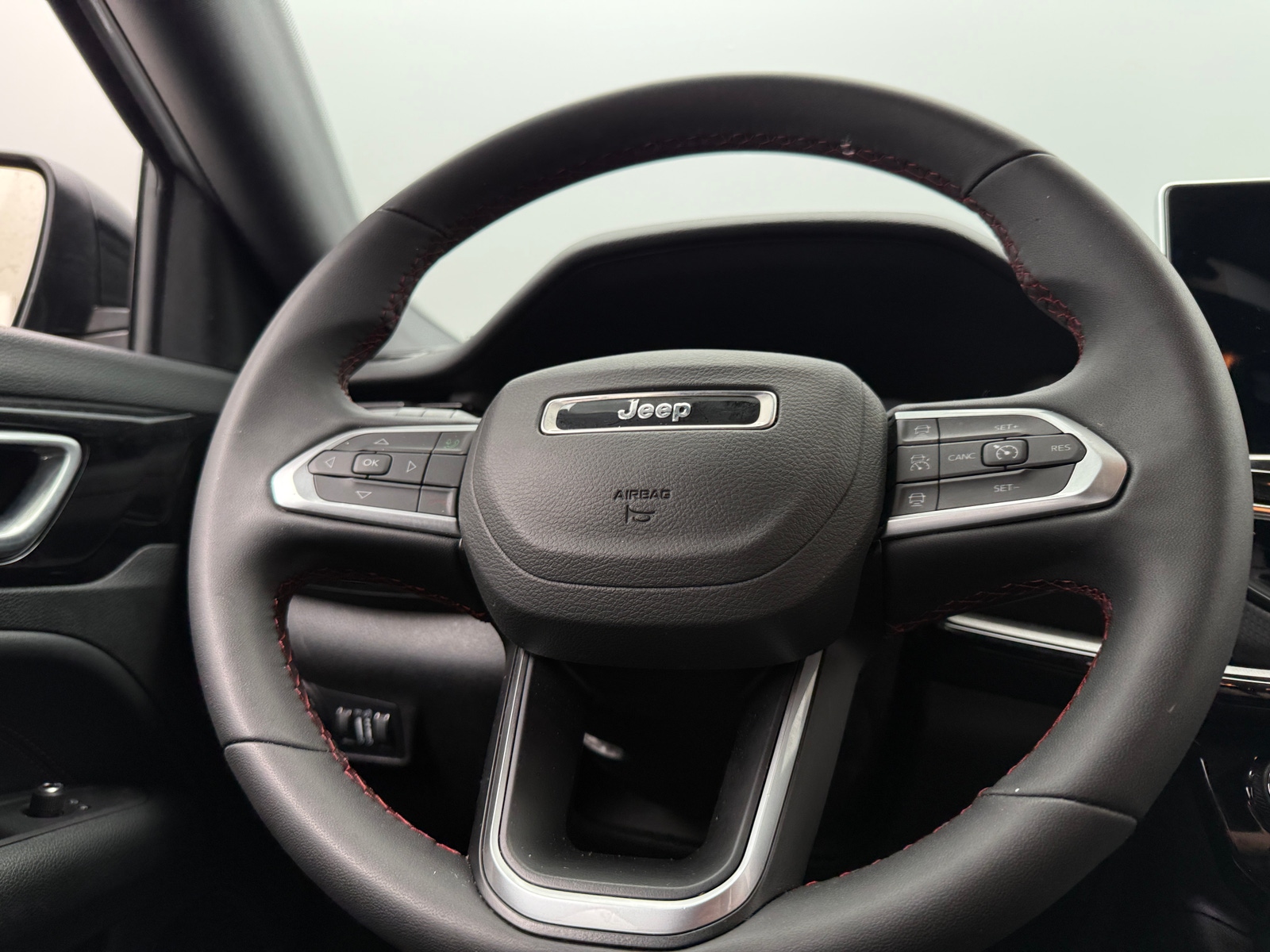 Thumbnail: 2025 Jeep Compass - 4