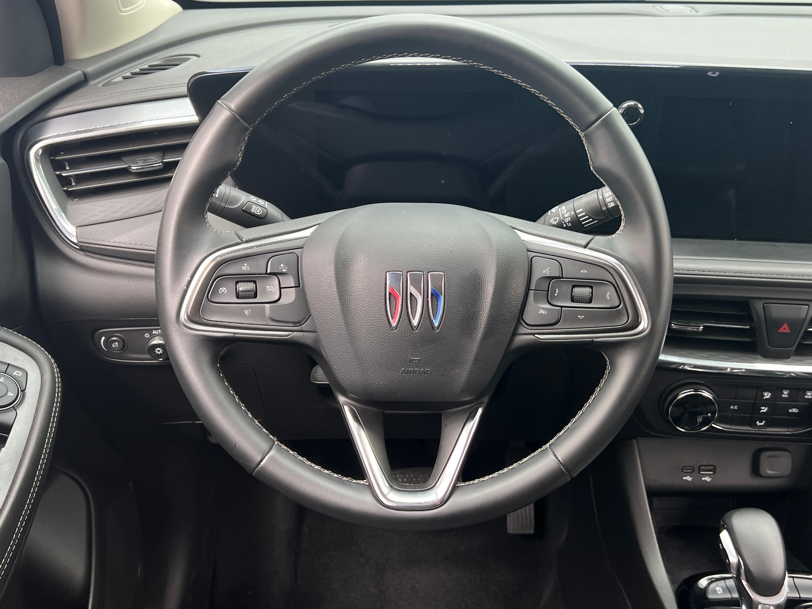 Thumbnail: 2025 Buick Encore GX - 4