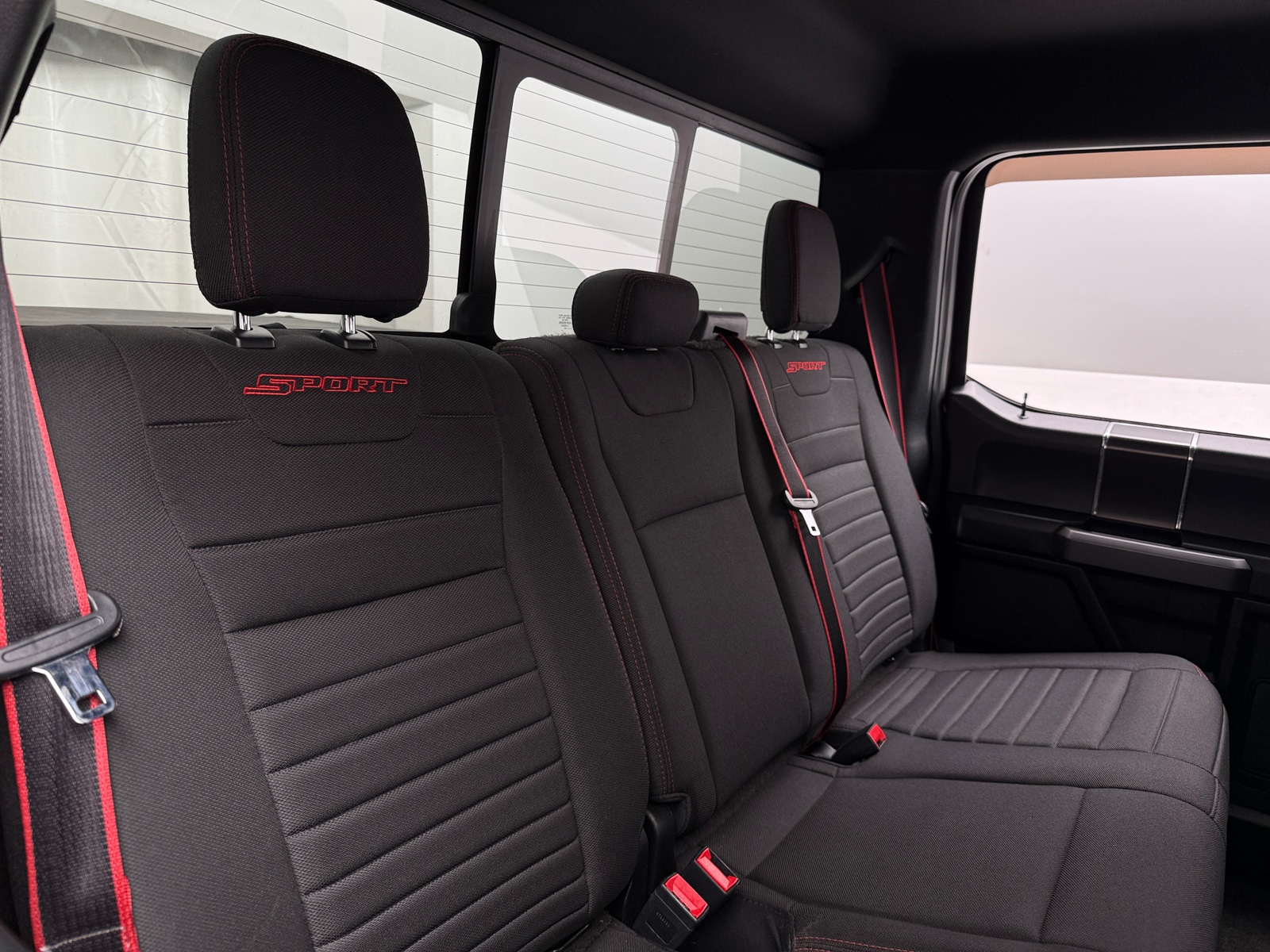 Thumbnail: 2020 Ford Econoline - 6
