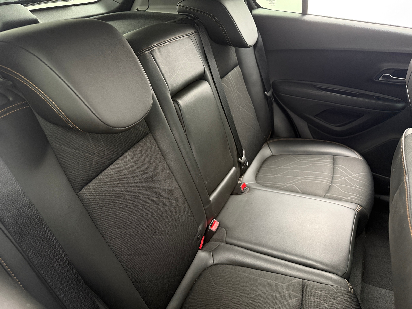 Thumbnail: 2017 Chevrolet Trax - 6