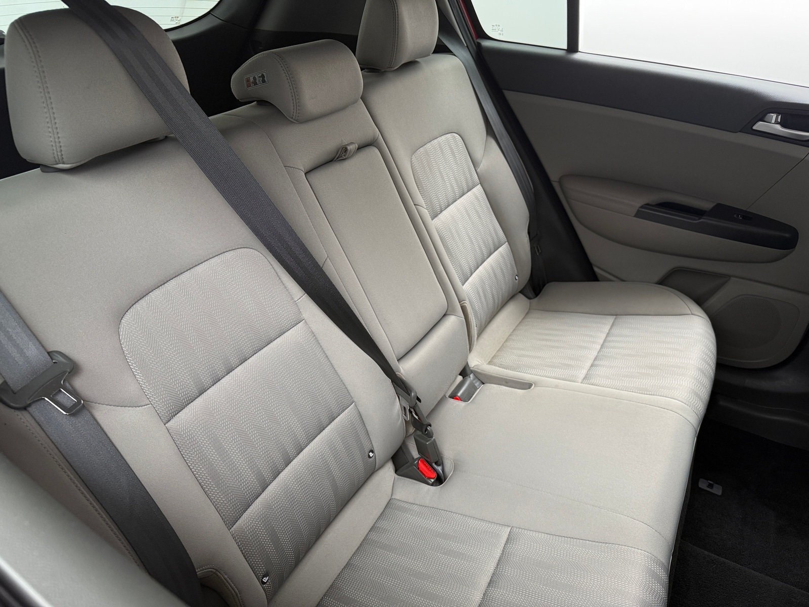 Thumbnail: 2017 Kia Sportage - 6