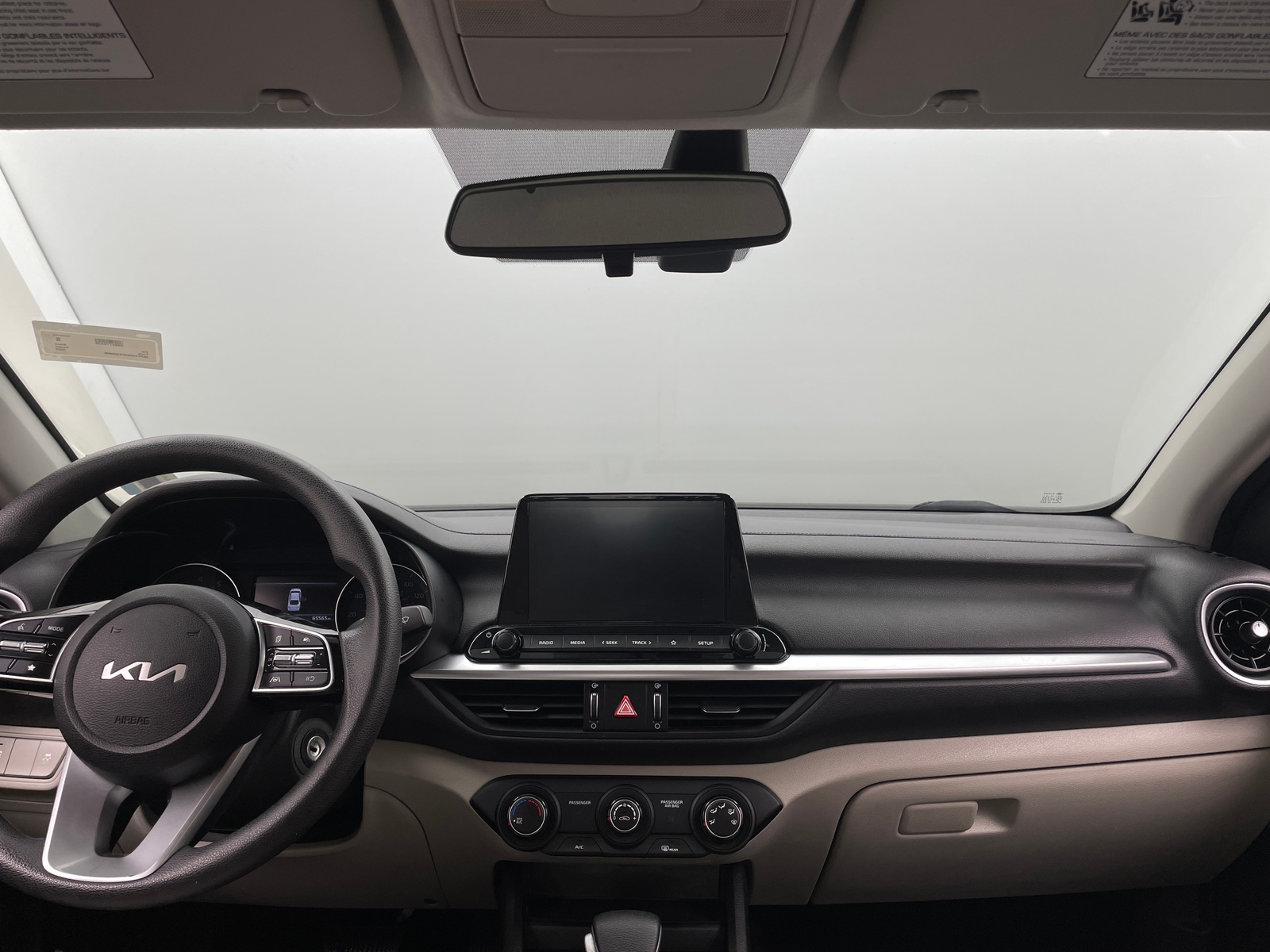 Thumbnail: 2023 Kia Forte - 3