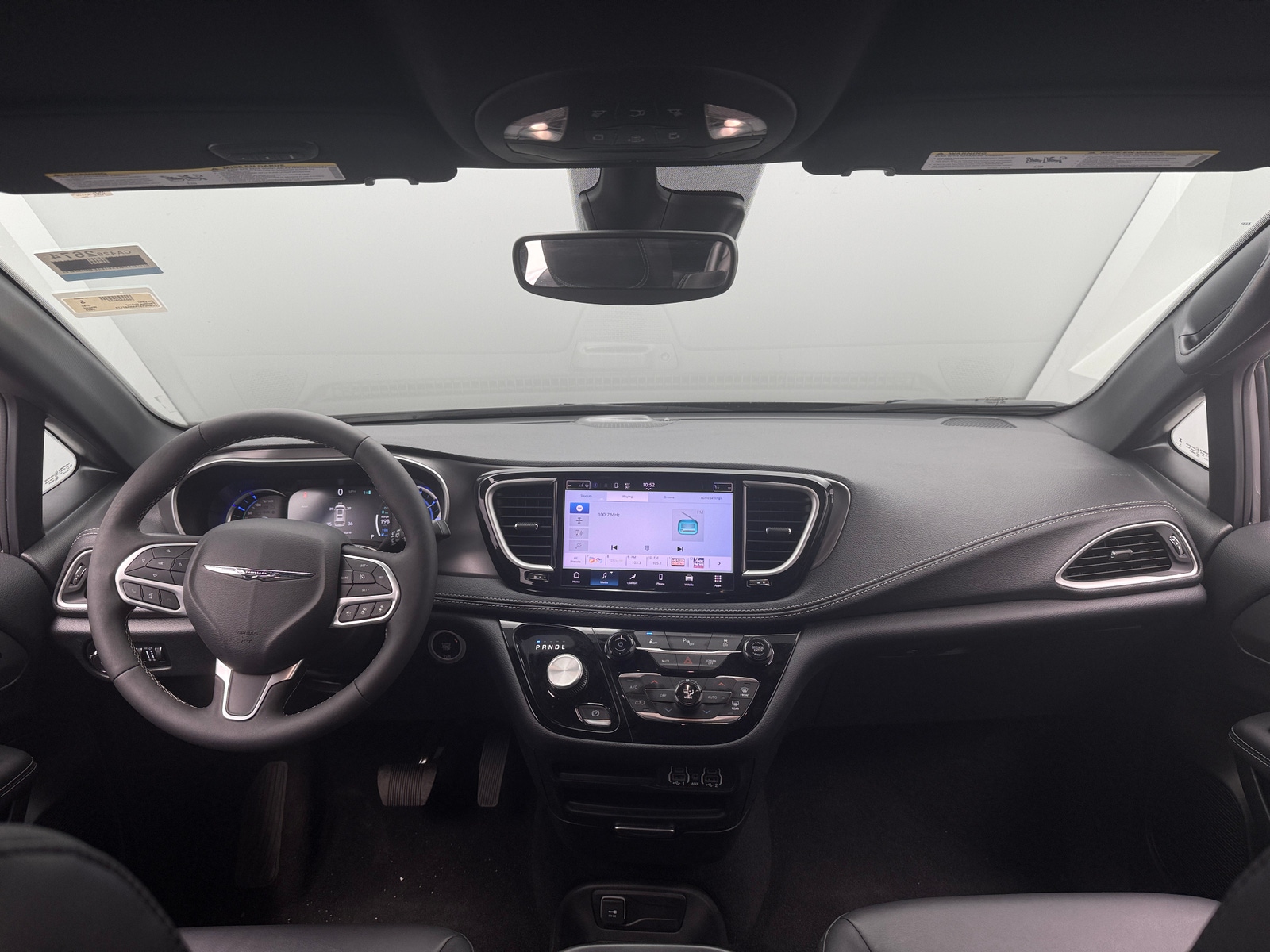 Thumbnail: 2025 Chrysler Pacifica - 2