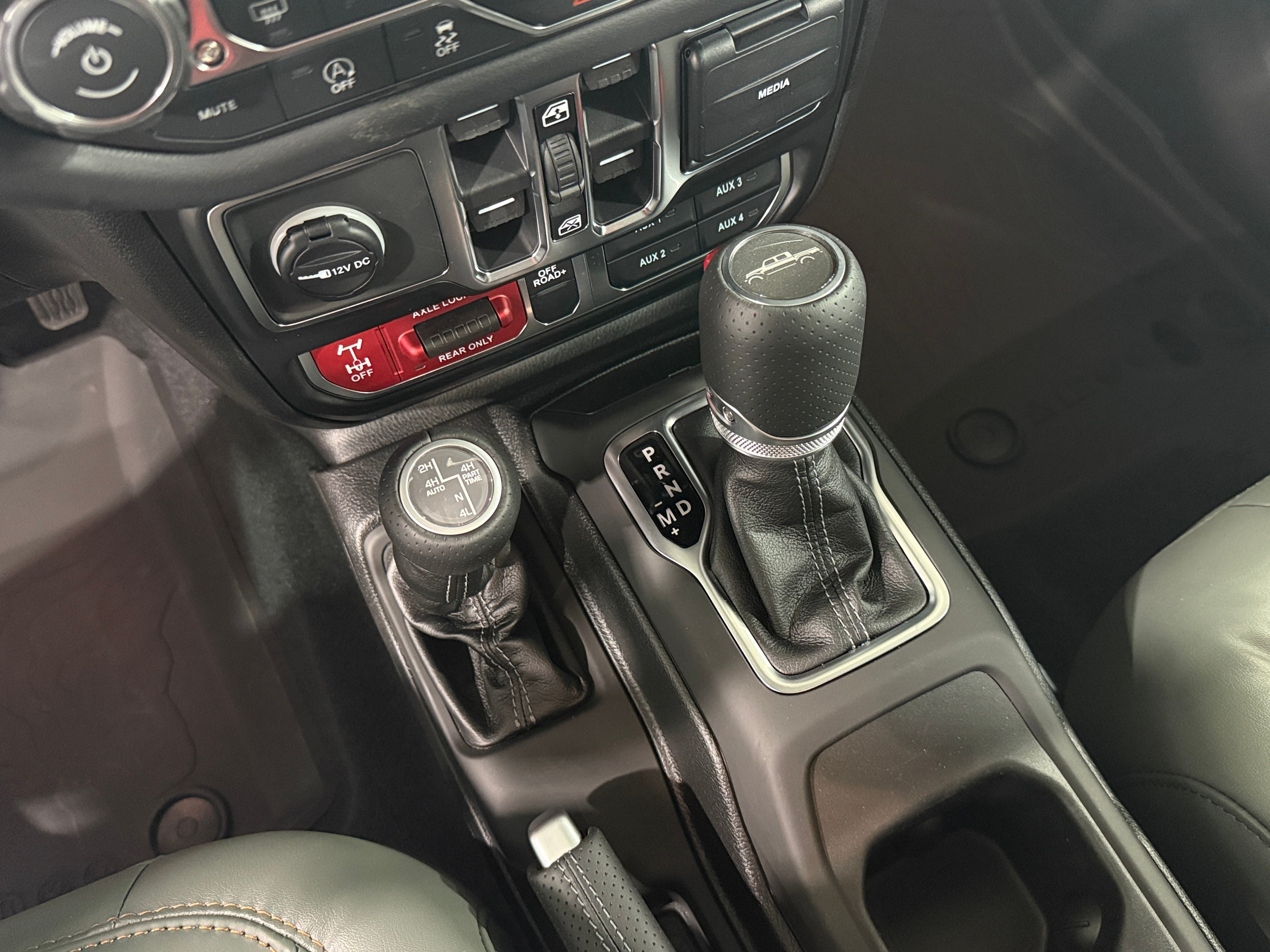 2026 Jeep Gladiator Mojave X - Photo 9