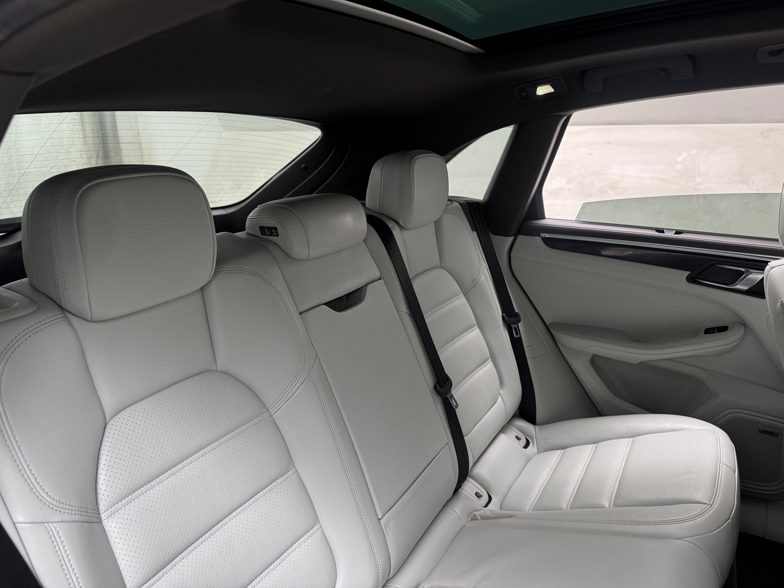 Thumbnail: 2018 Porsche Macan - 5