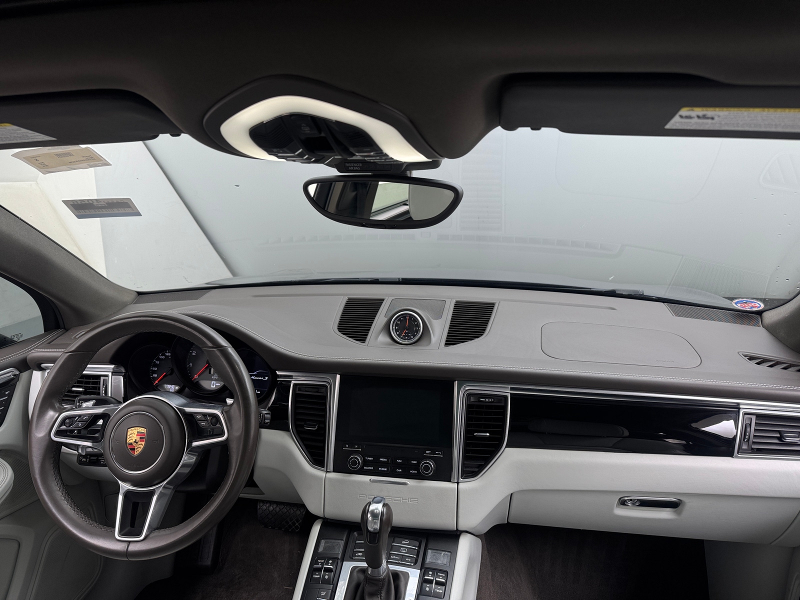 Thumbnail: 2018 Porsche Macan - 2