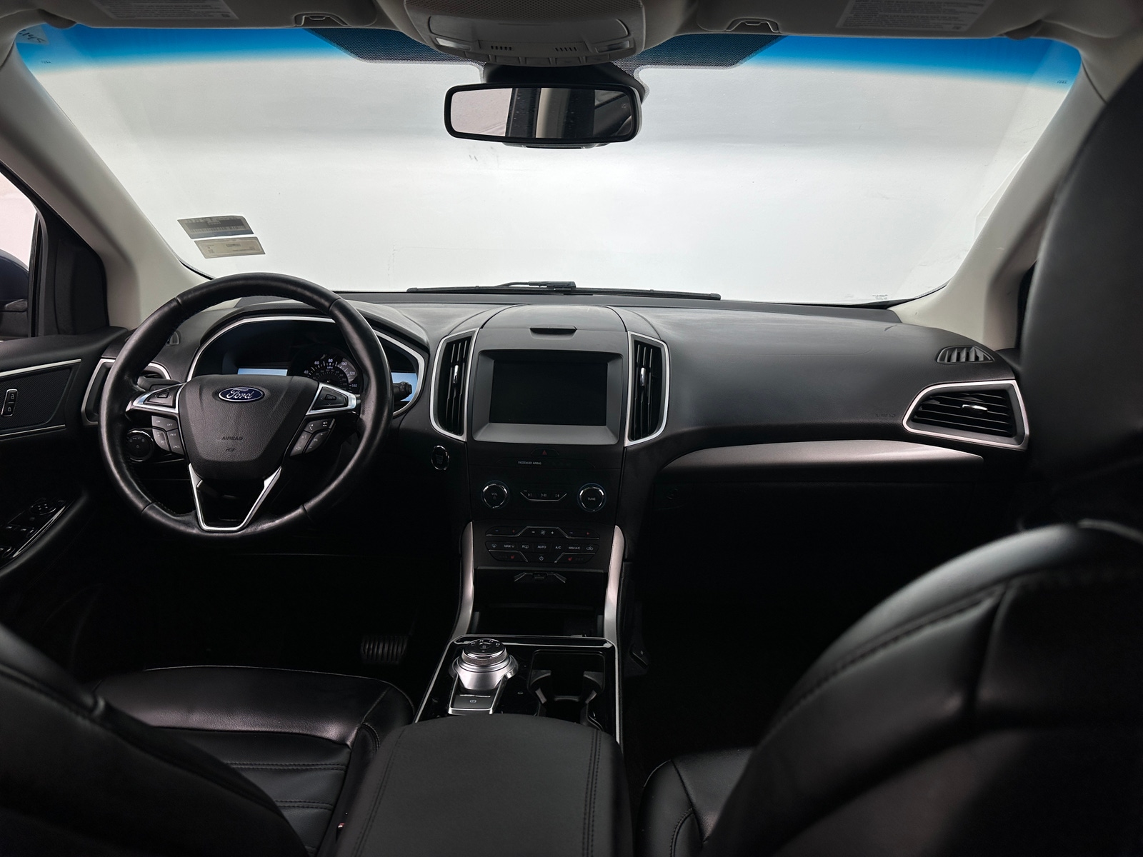 Thumbnail: 2019 Ford Edge - 3