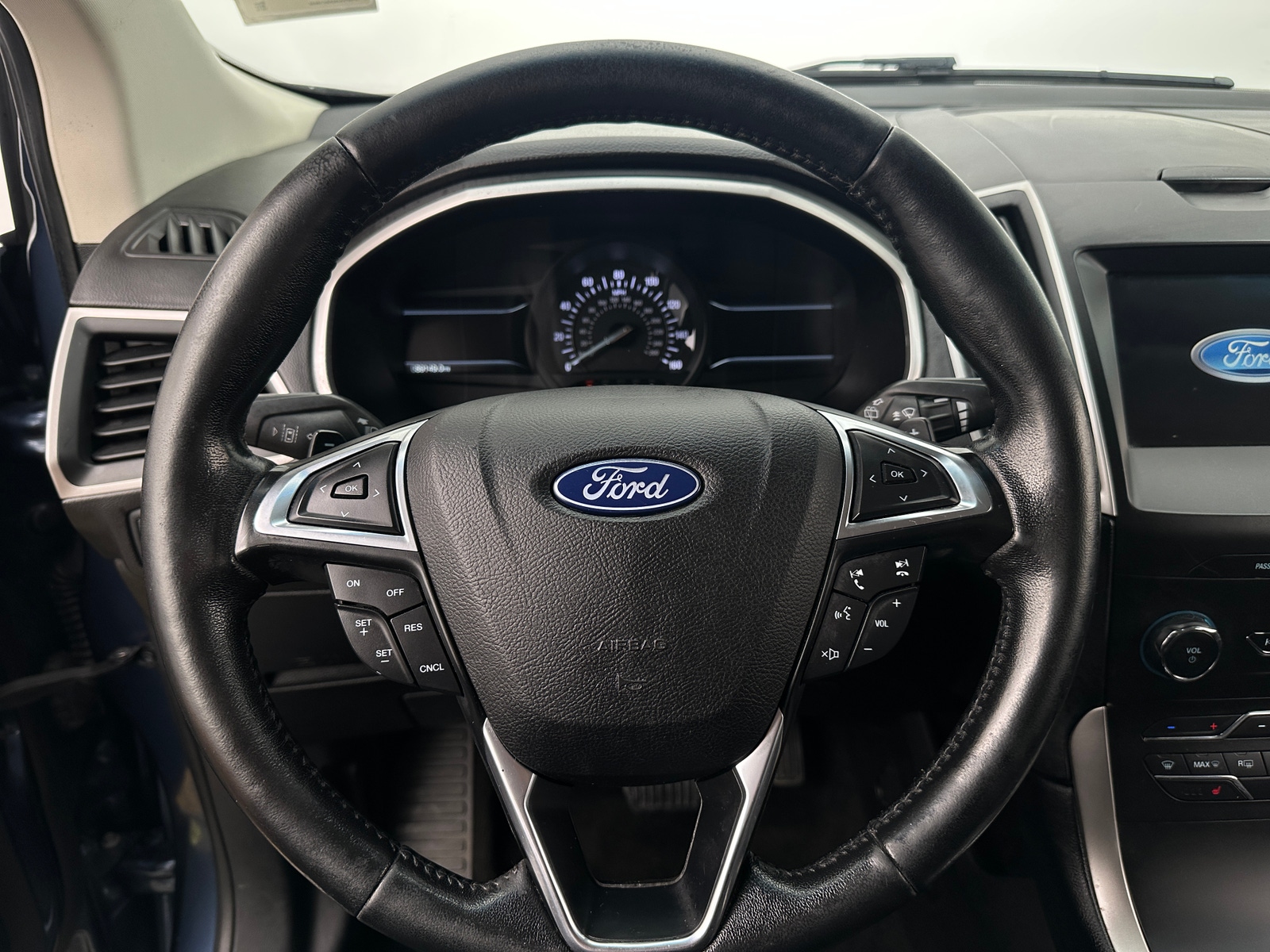 Thumbnail: 2019 Ford Edge - 5