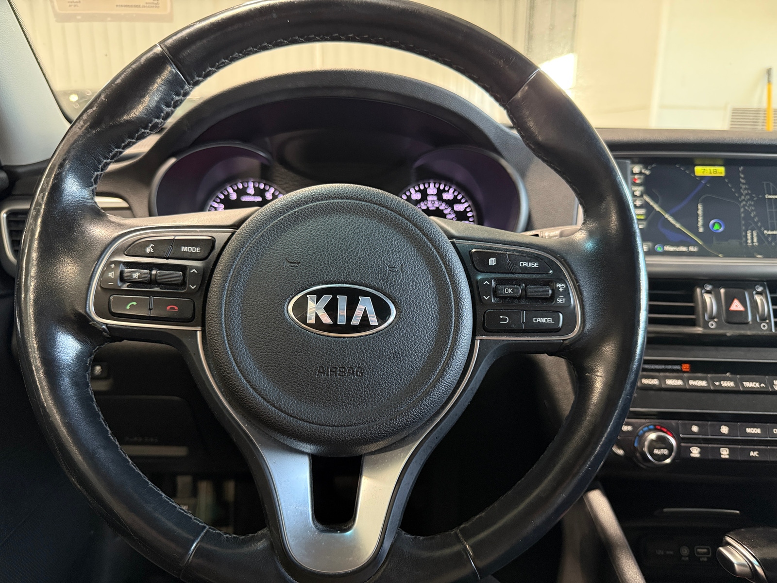 Thumbnail: 2016 Kia Optima - 4