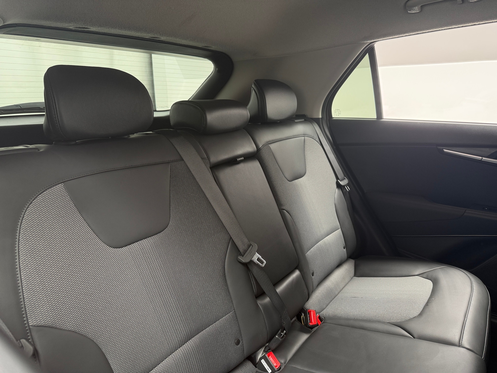 Thumbnail: 2024 Kia Niro - 6