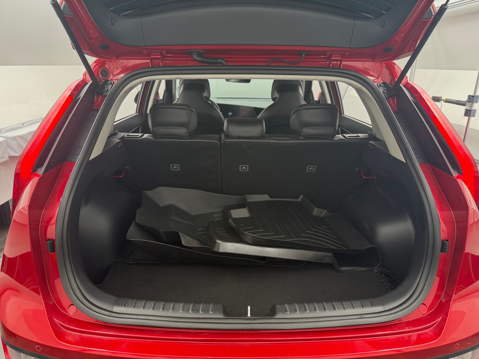 Thumbnail: 2024 Kia Niro - 7