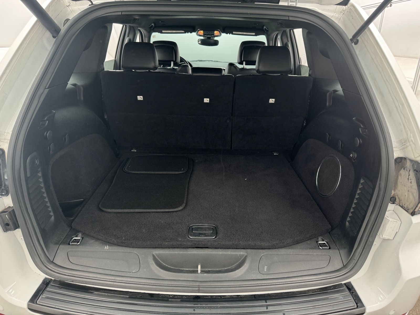 Thumbnail: 2018 Jeep Grand Cherokee - 6