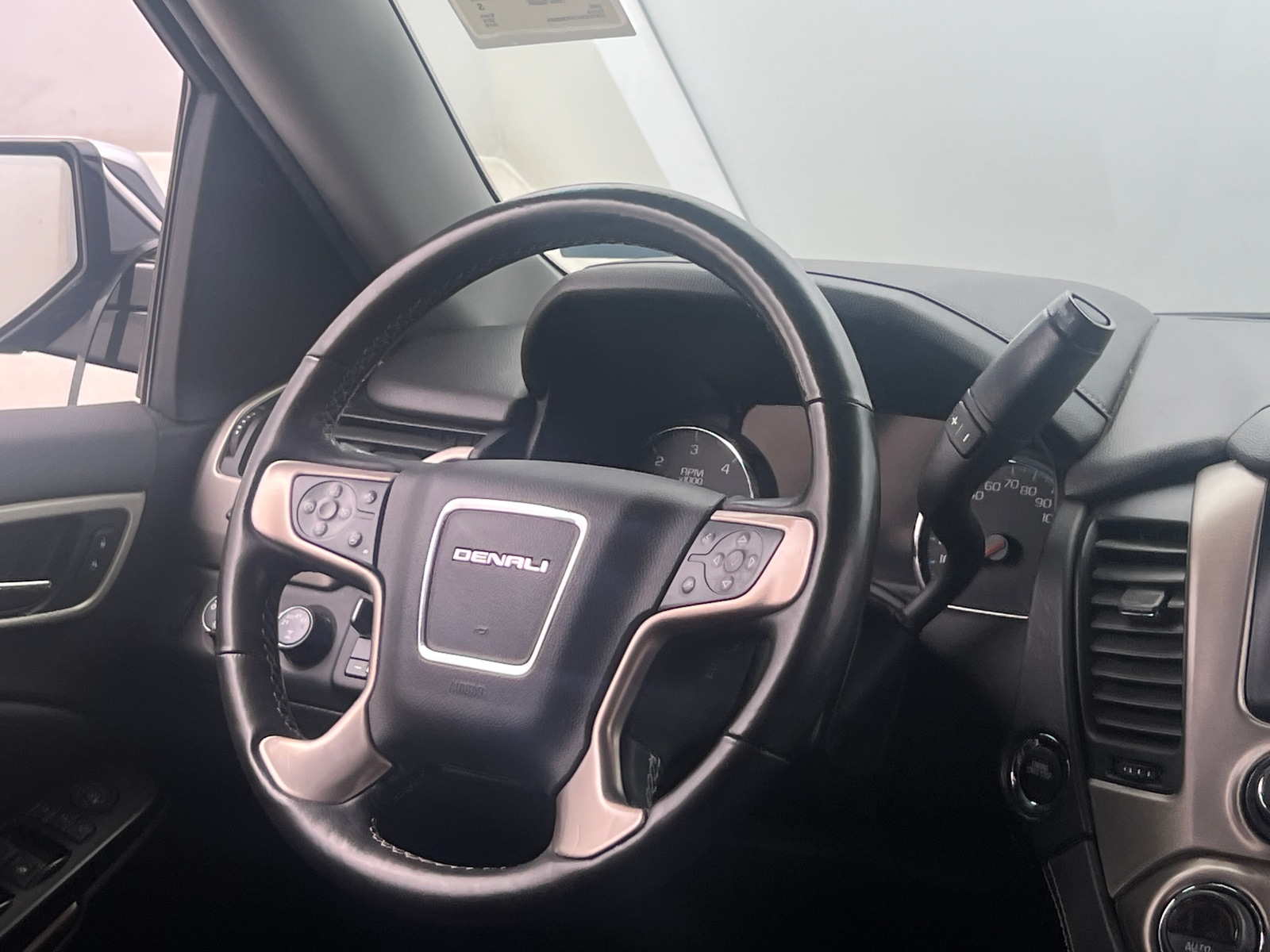 Thumbnail: 2019 GMC Yukon - 4