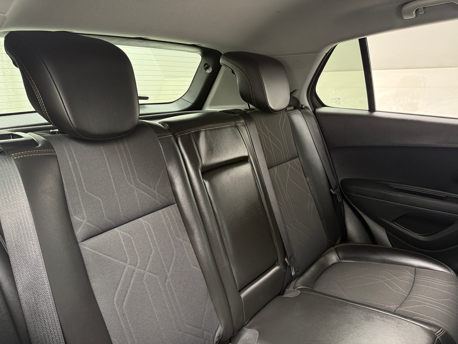 Thumbnail: 2018 Chevrolet Trax - 6