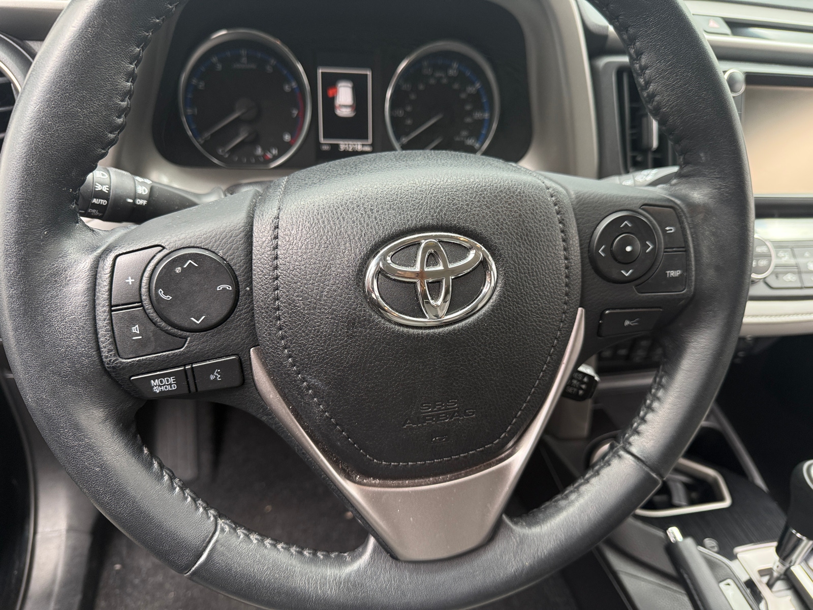 Thumbnail: 2018 Toyota RAV4 - 4