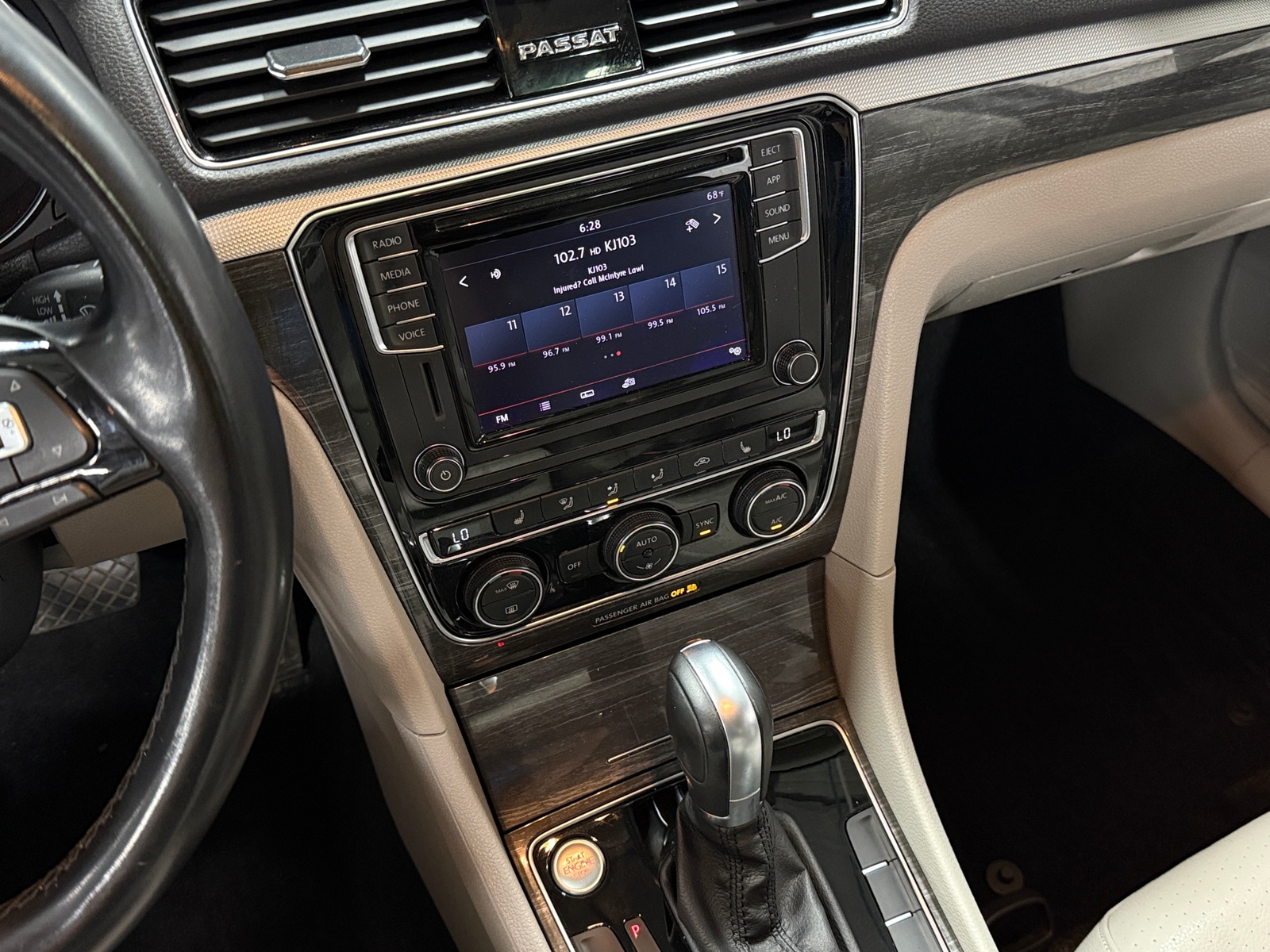 Thumbnail: 2018 Volkswagen Passat - 3