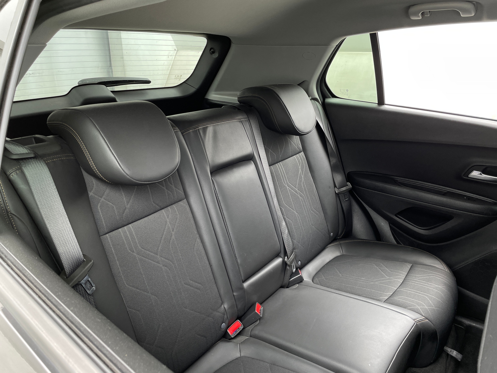 Thumbnail: 2022 Chevrolet Trax - 6