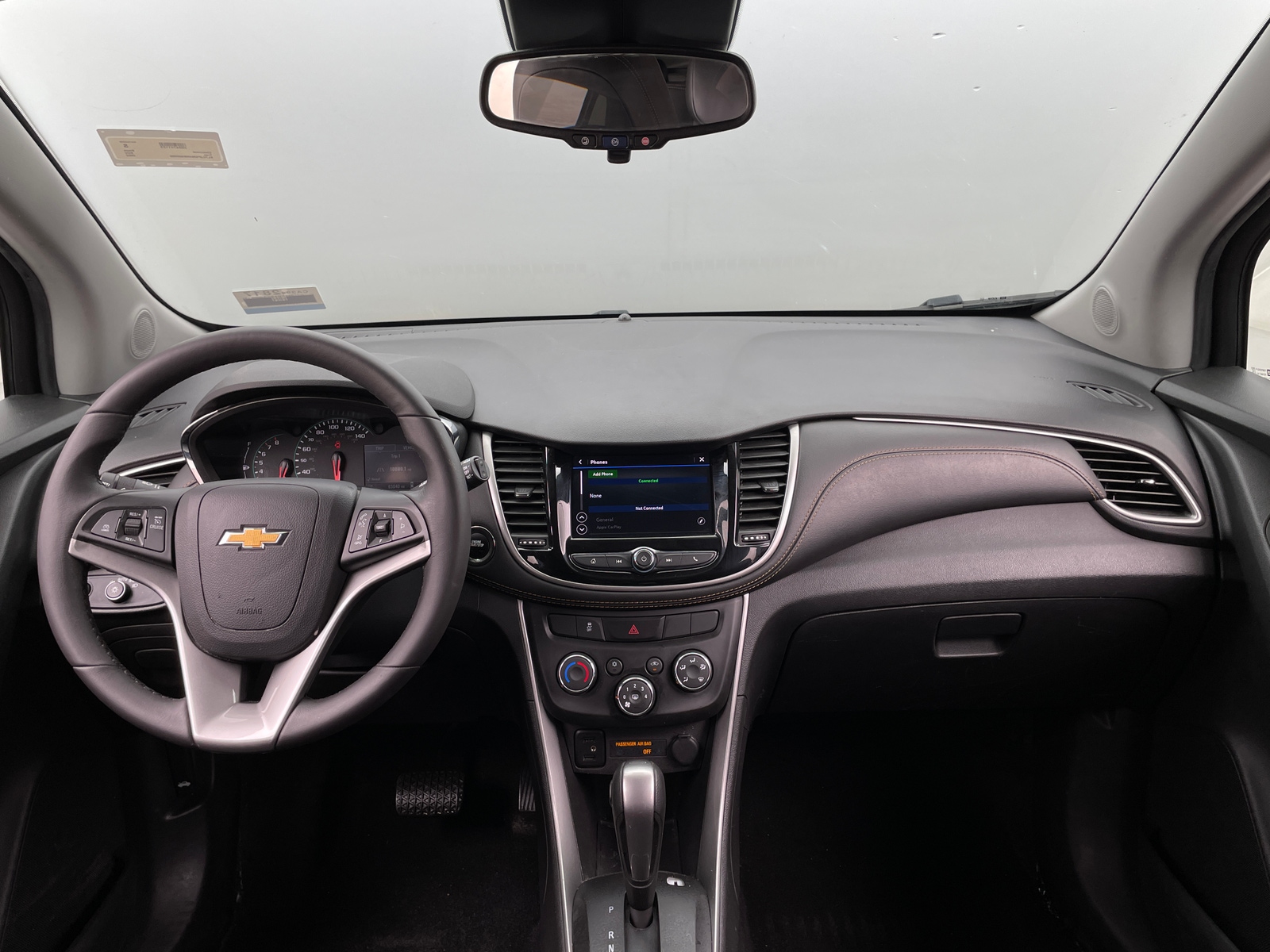 Thumbnail: 2022 Chevrolet Trax - 3