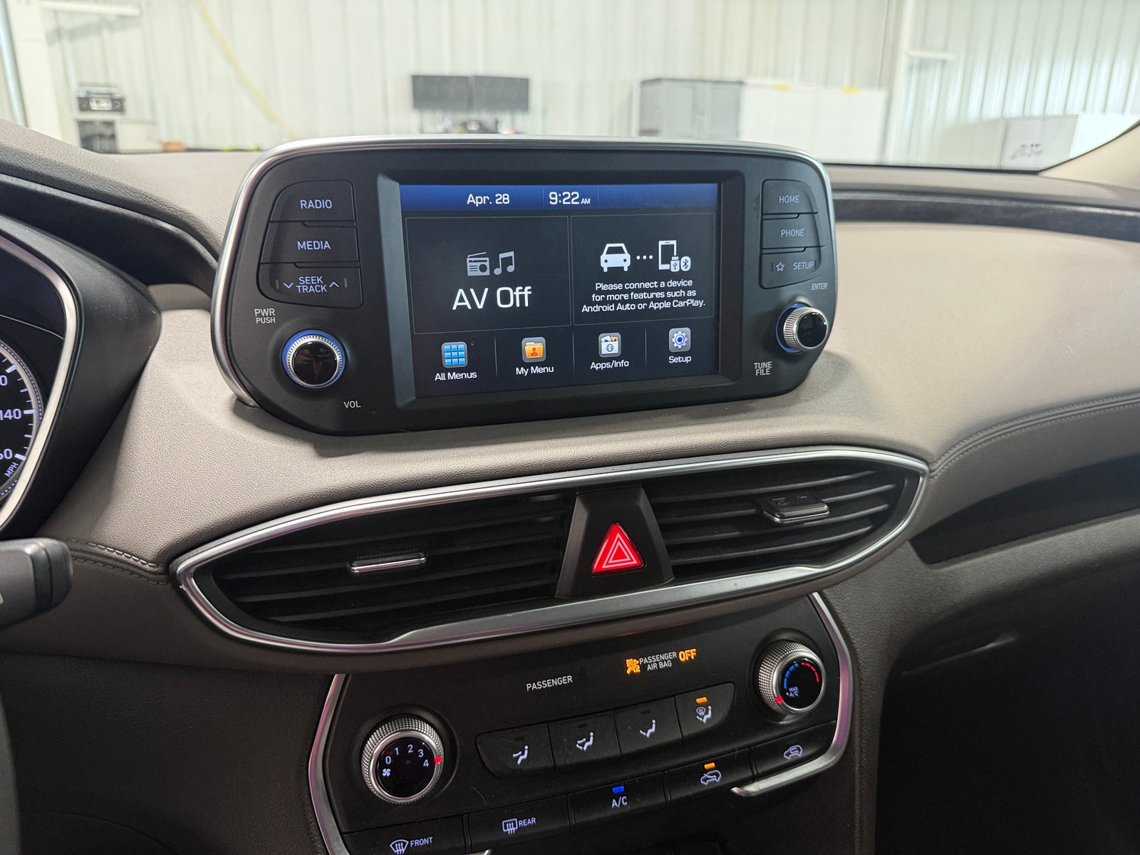 Thumbnail: 2019 Hyundai Santa Fe - 4