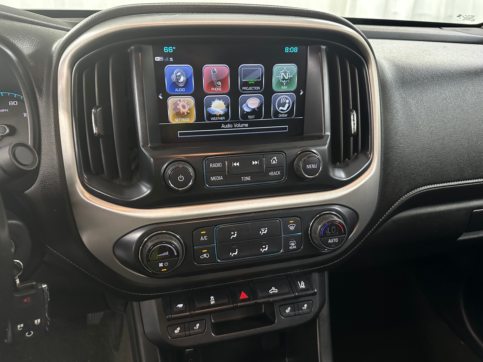 Thumbnail: 2018 GMC Canyon - 3