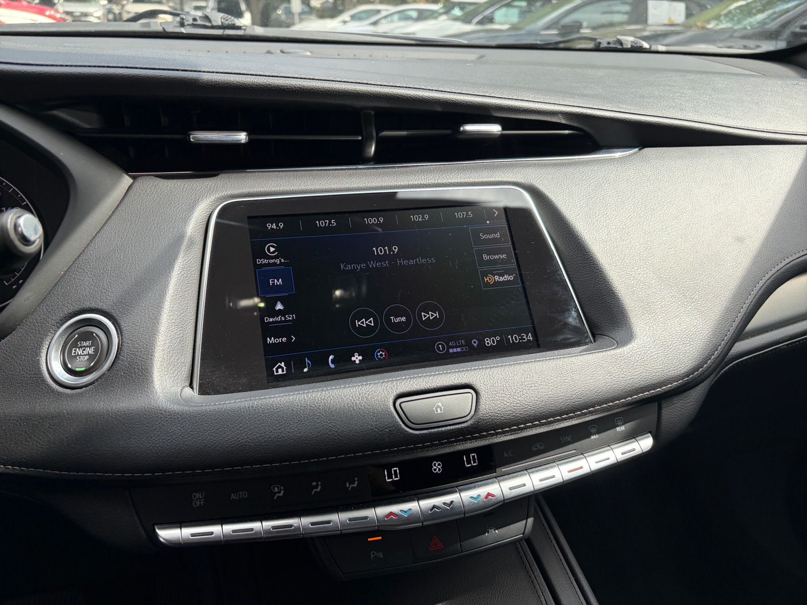 Thumbnail: 2023 Cadillac XT4 - 3