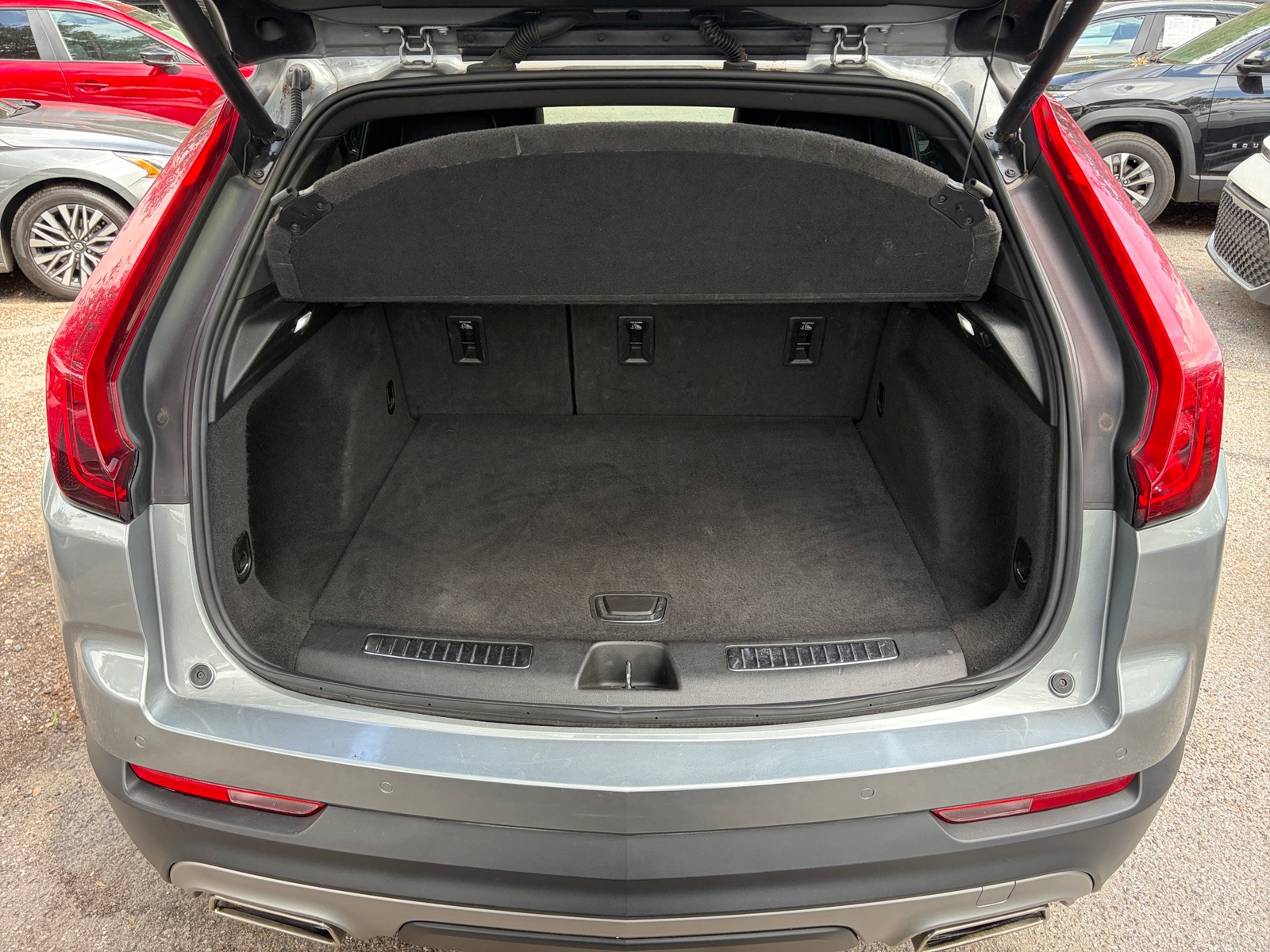Thumbnail: 2023 Cadillac XT4 - 5
