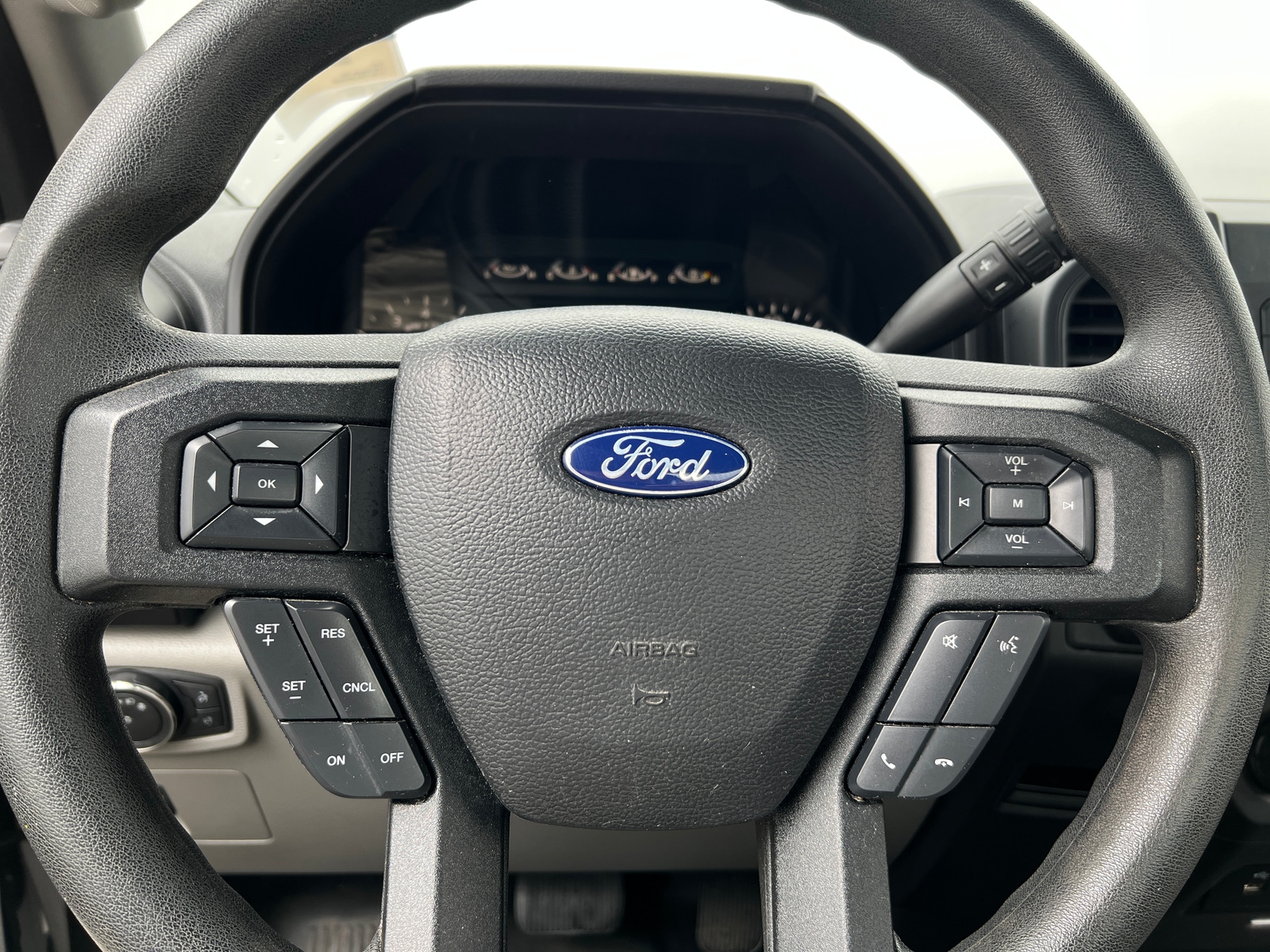 Thumbnail: 2018 Ford Econoline - 5